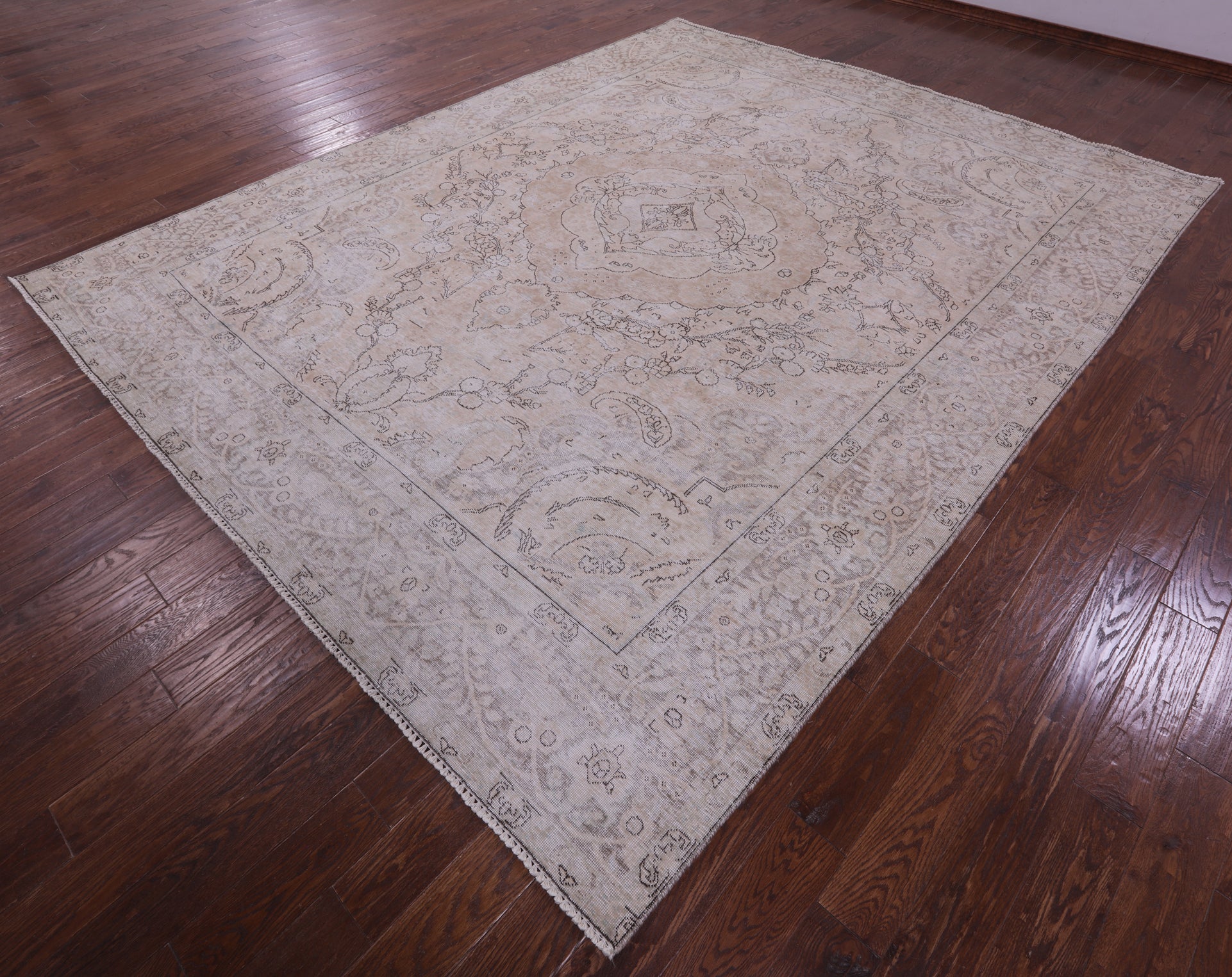 Ivory Persian Vintage White Wash Hand Knotted Wool Rug - 9' 8" X 12' 3" - Golden Nile