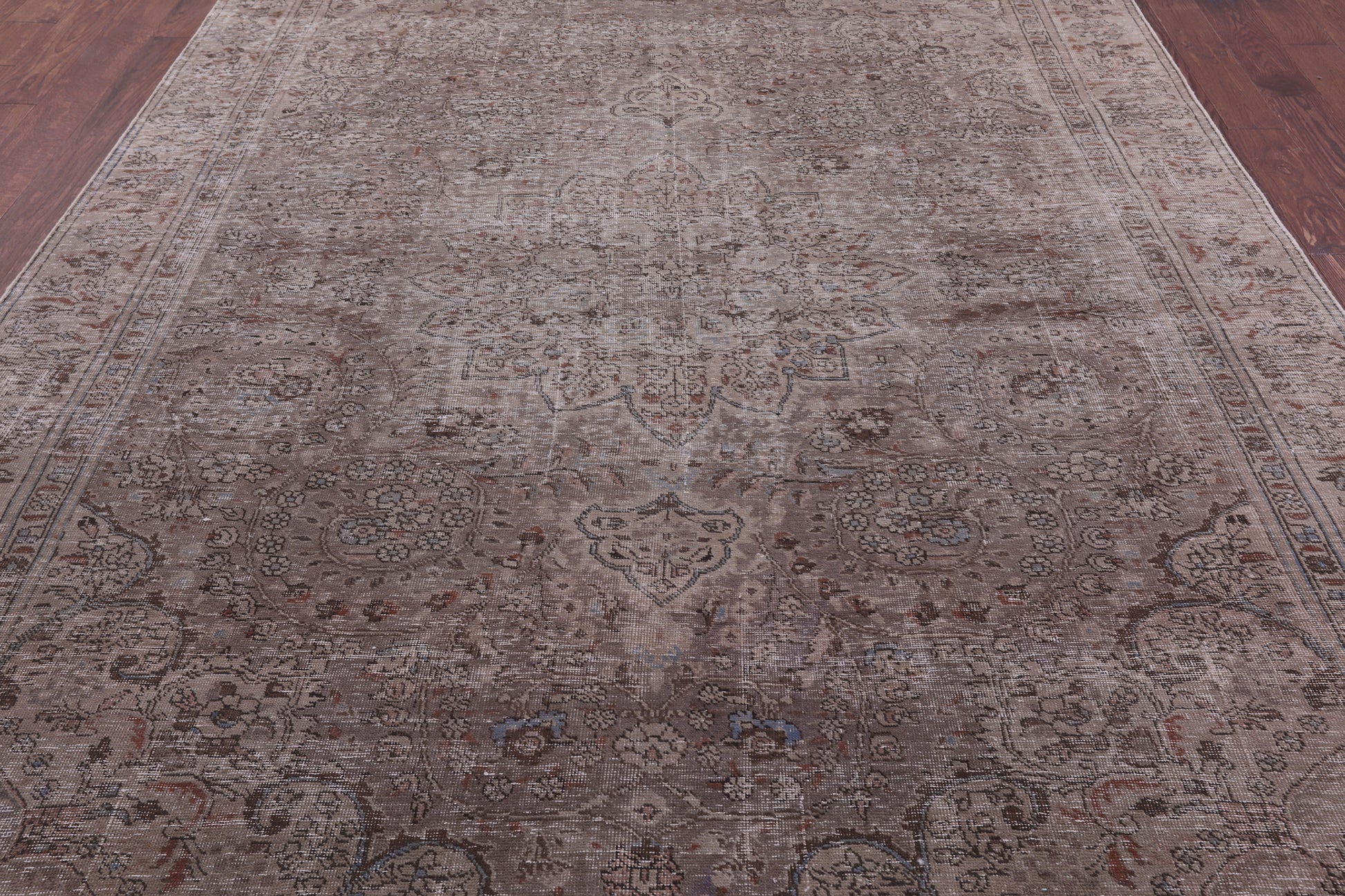 Persian Vintage White Wash Hand Knotted Wool Rug - 8' 0" X 11' 1" - Golden Nile