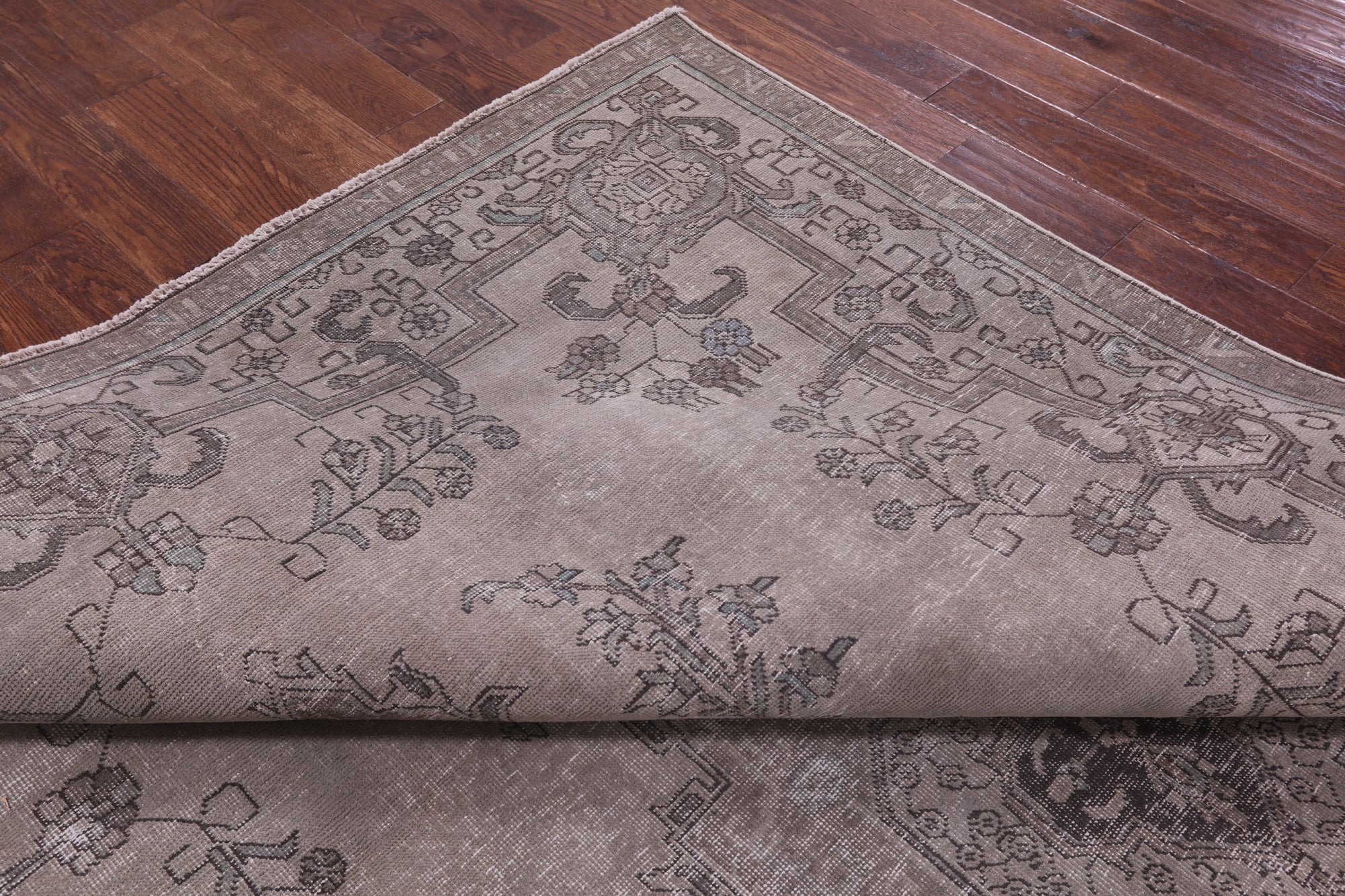 Ivory Persian Vintage White Wash Handmade Wool Rug - 7' 8" X 11' 2" - Golden Nile