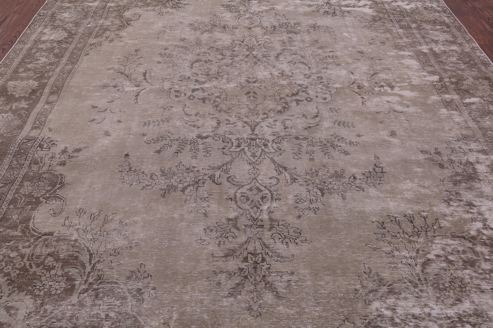Ivory Persian Vintage White Wash Handmade Wool Rug - 9' 9" X 12' 3" - Golden Nile