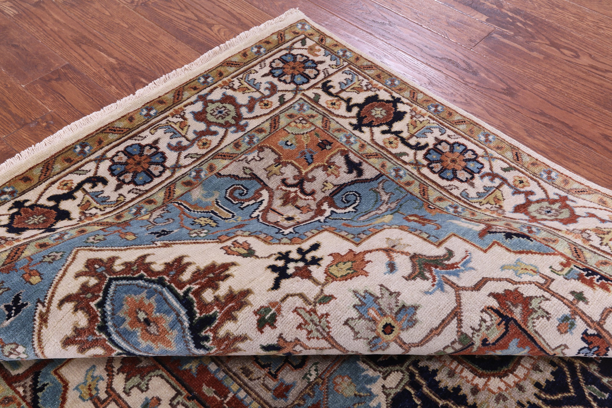 Ivory Heriz Serapi Hand Knotted Wool Rug - 6' 0" X 9' 0" - Golden Nile