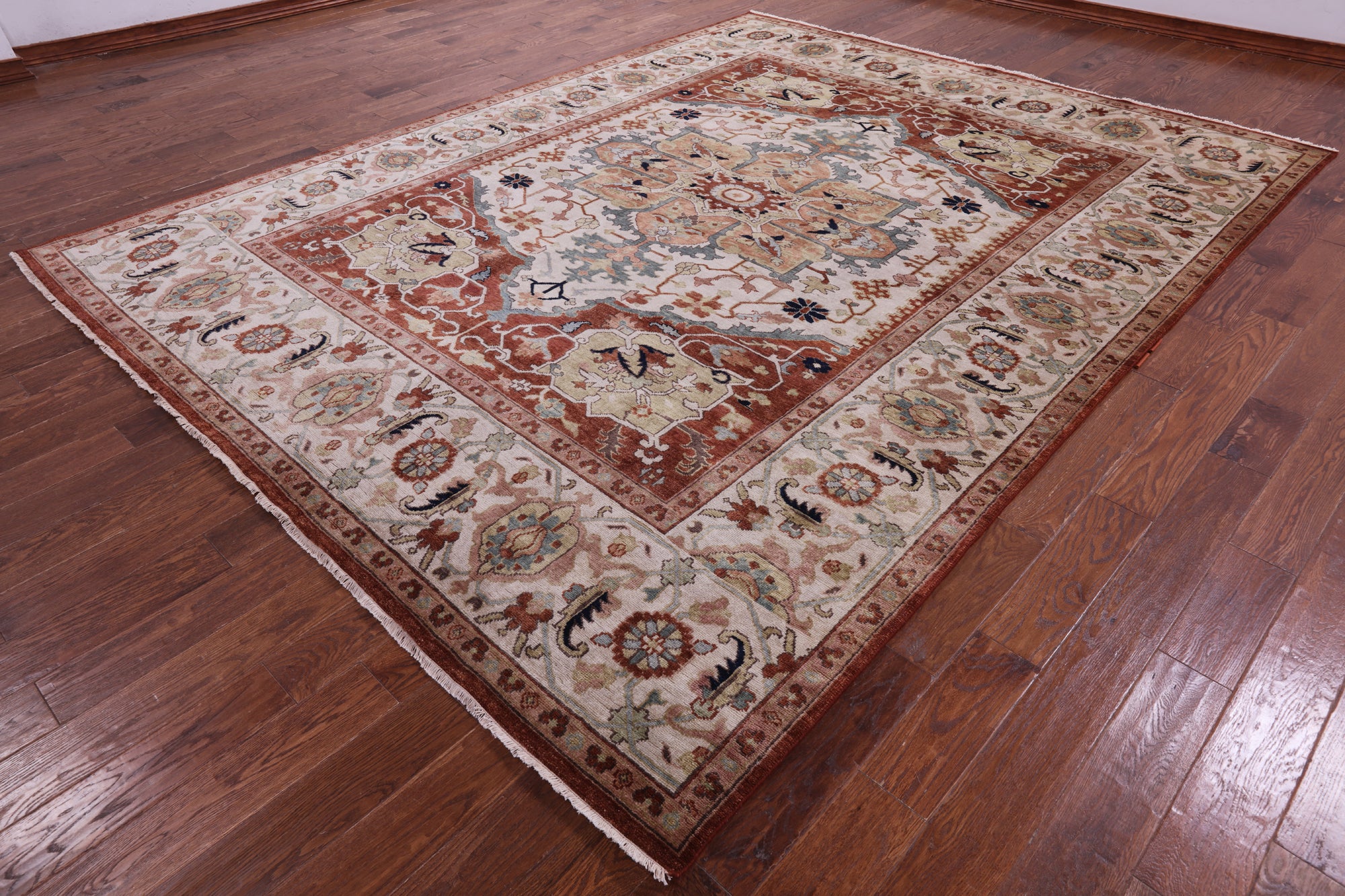 Ivory Heriz Serapi Hand Knotted Wool Rug - 8' 11" X 11' 7" - Golden Nile