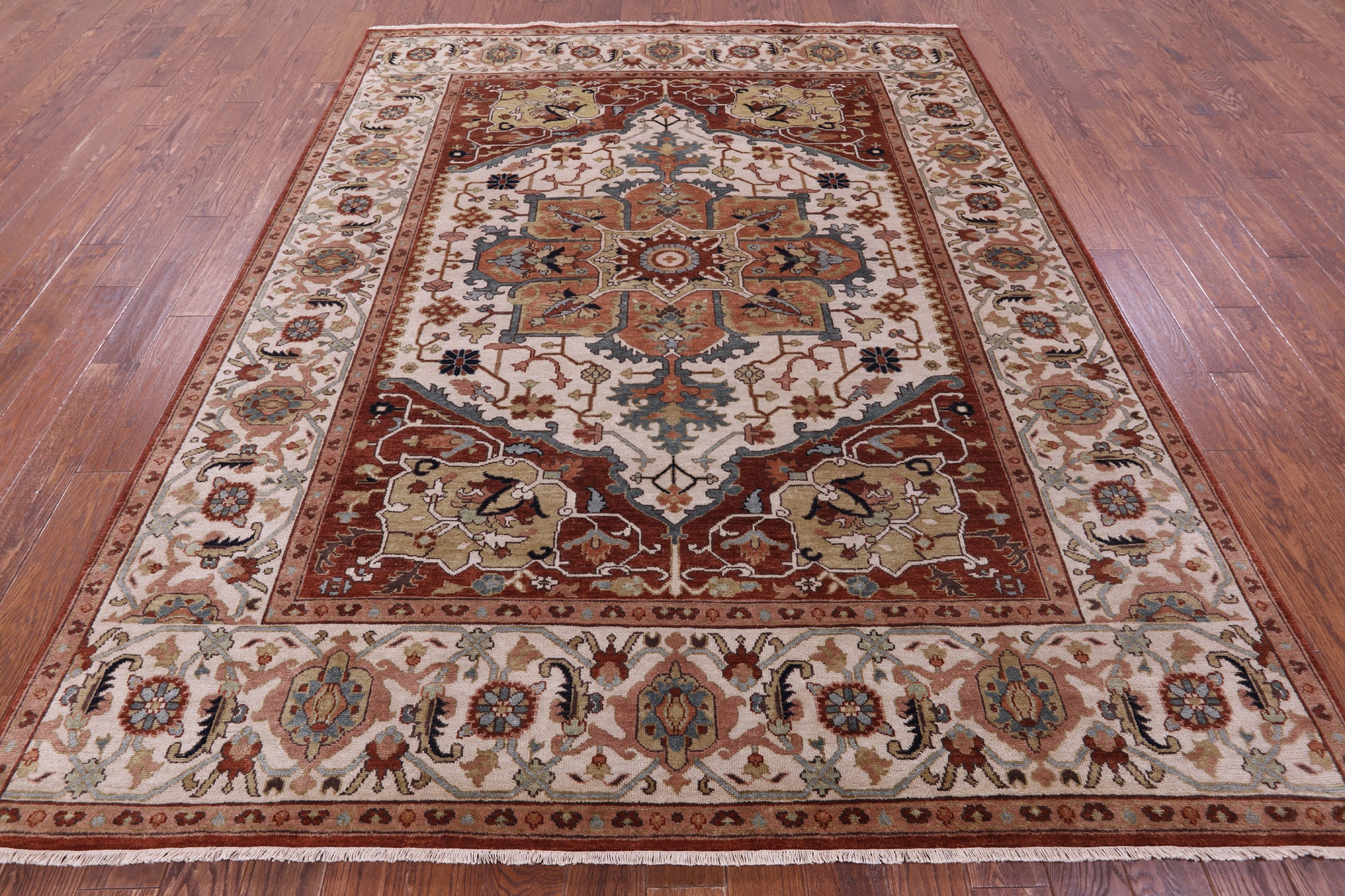 Ivory Heriz Serapi Hand Knotted Wool Rug - 7' 11" X 9' 11" - Golden Nile