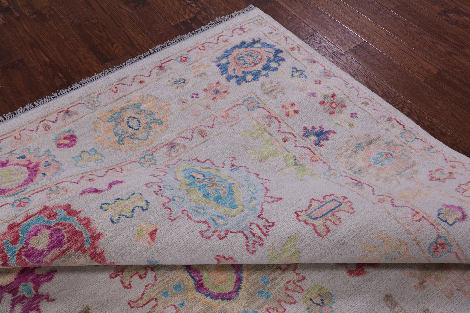 Ivory Square Turkish Oushak Hand Knotted Wool Rug - 8' 11" X 9' 0" - Golden Nile