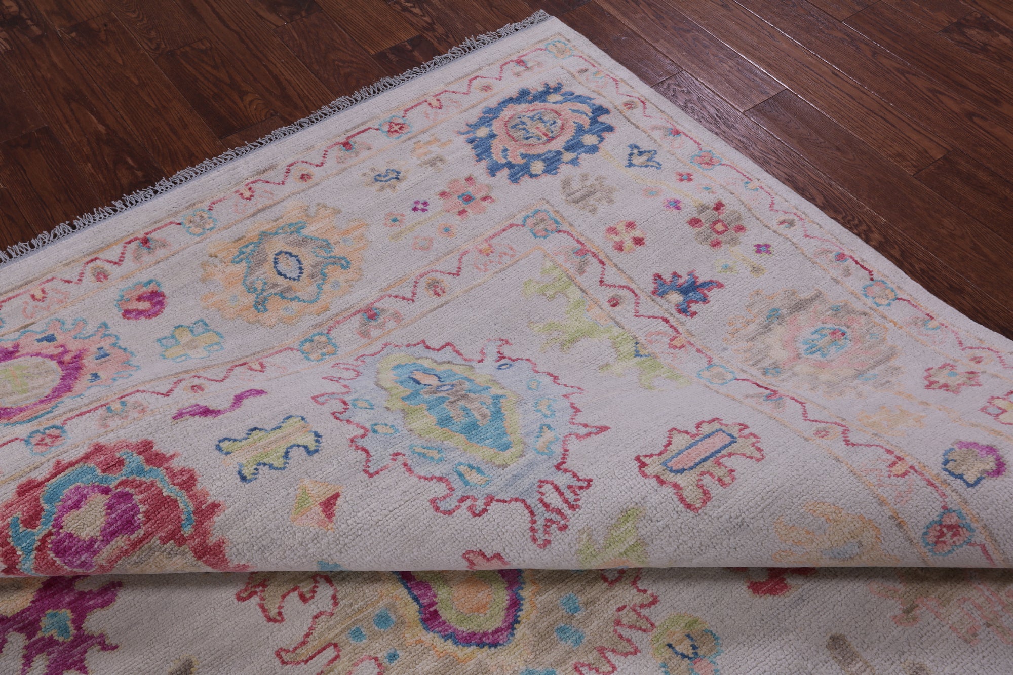 Ivory Square Turkish Oushak Hand Knotted Wool Rug - 8' 11" X 9' 0" - Golden Nile