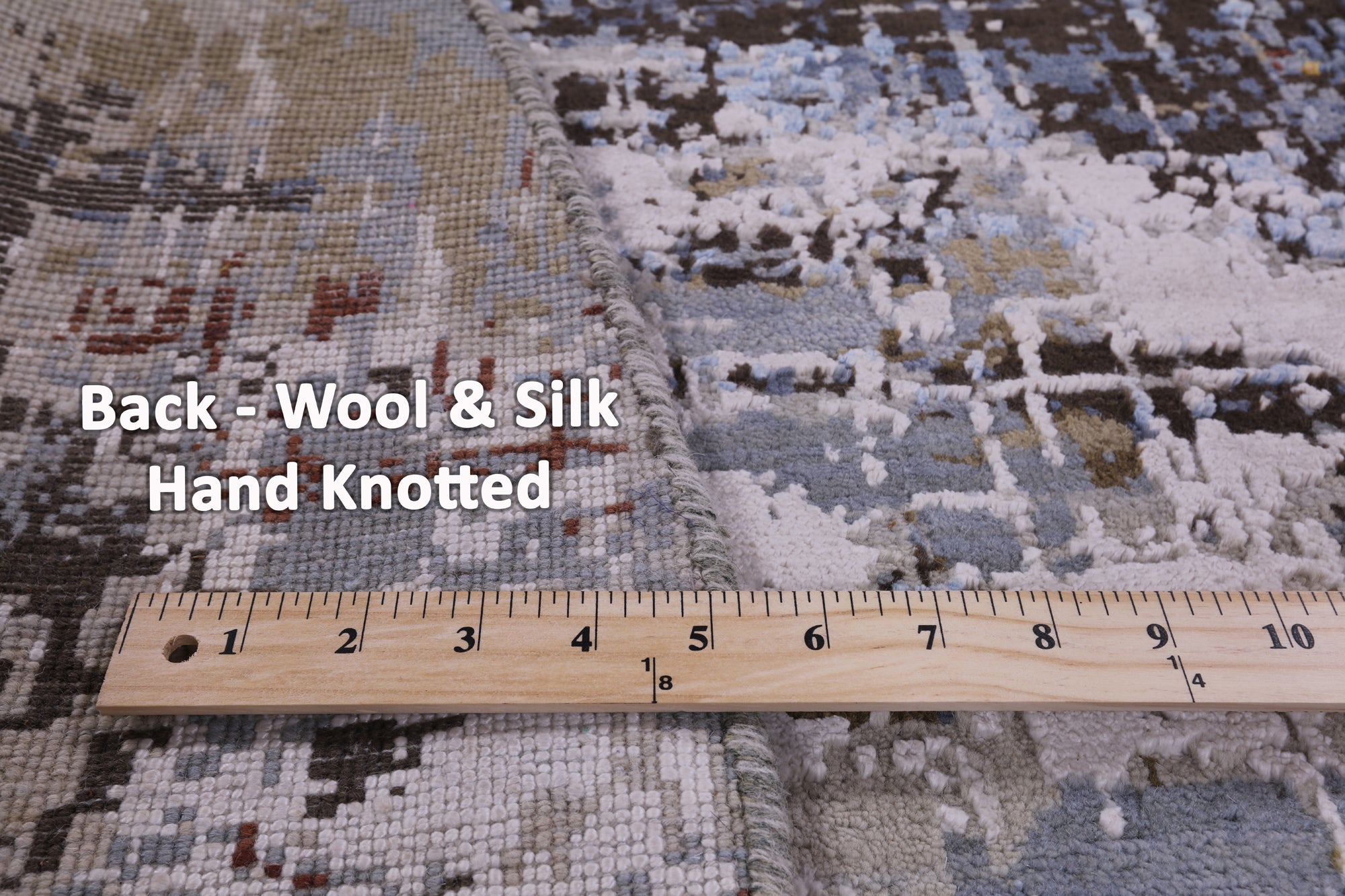 Round Abstract Contemporary Hand Knotted Wool & Silk Rug - 5' 2" X 5' 2" - Golden Nile