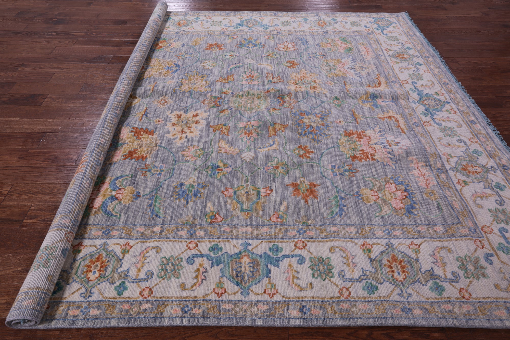 Grey Square Heriz Serapi Hand Knotted Wool Rug - 9' 1" X 9' 1" - Golden Nile