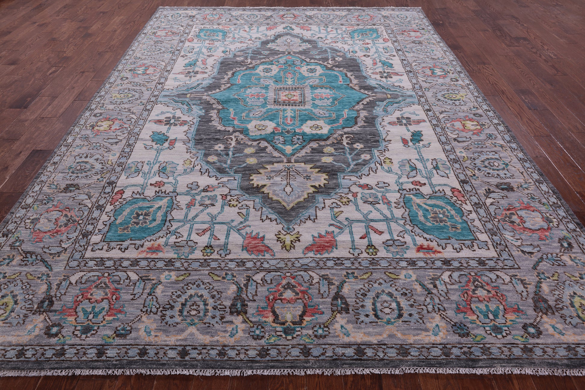 Grey Heriz Serapi Hand Knotted Wool Rug - 8' 10" X 11' 11" - Golden Nile