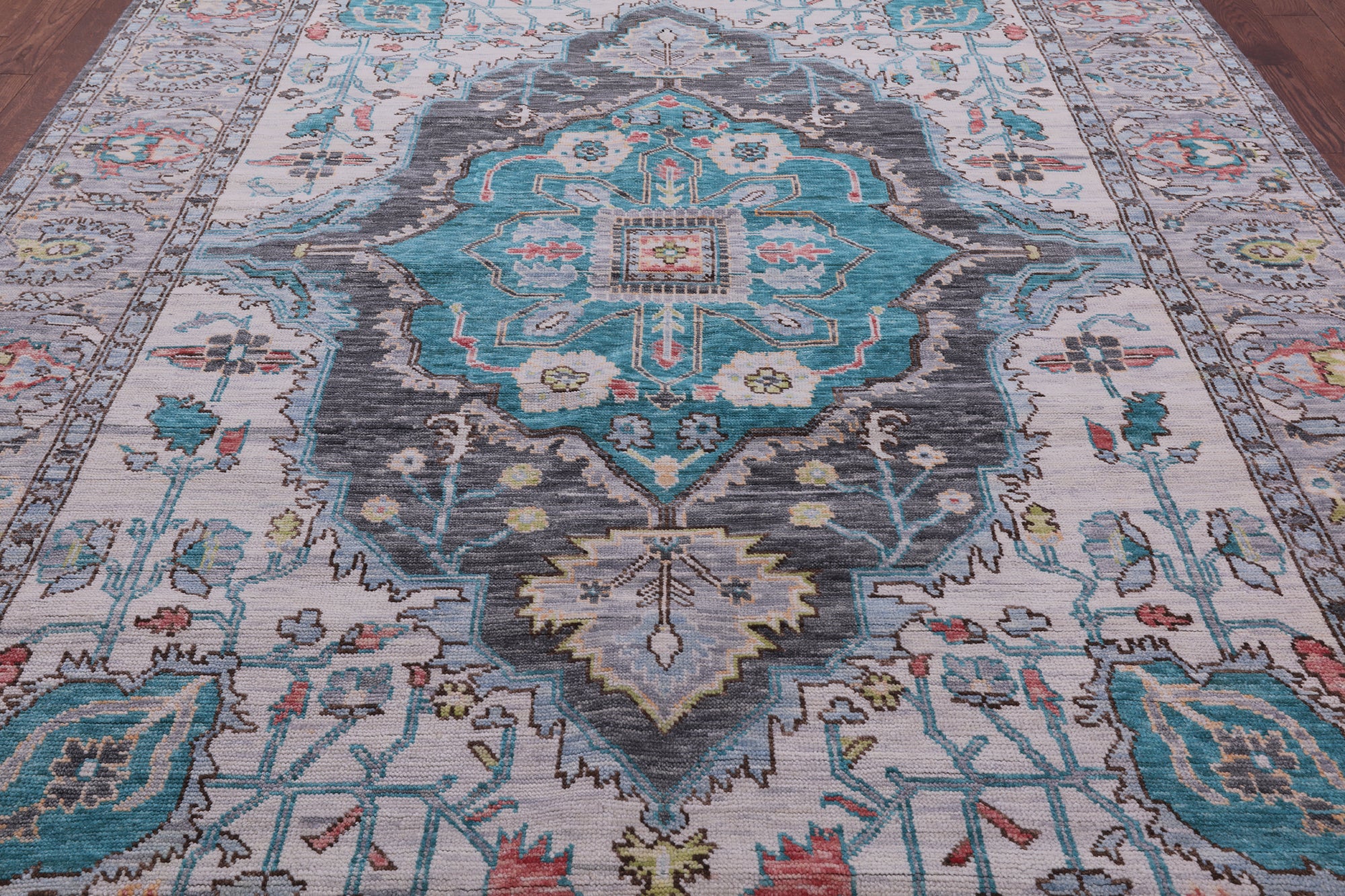 Grey Heriz Serapi Hand Knotted Wool Rug - 8' 10" X 11' 11" - Golden Nile