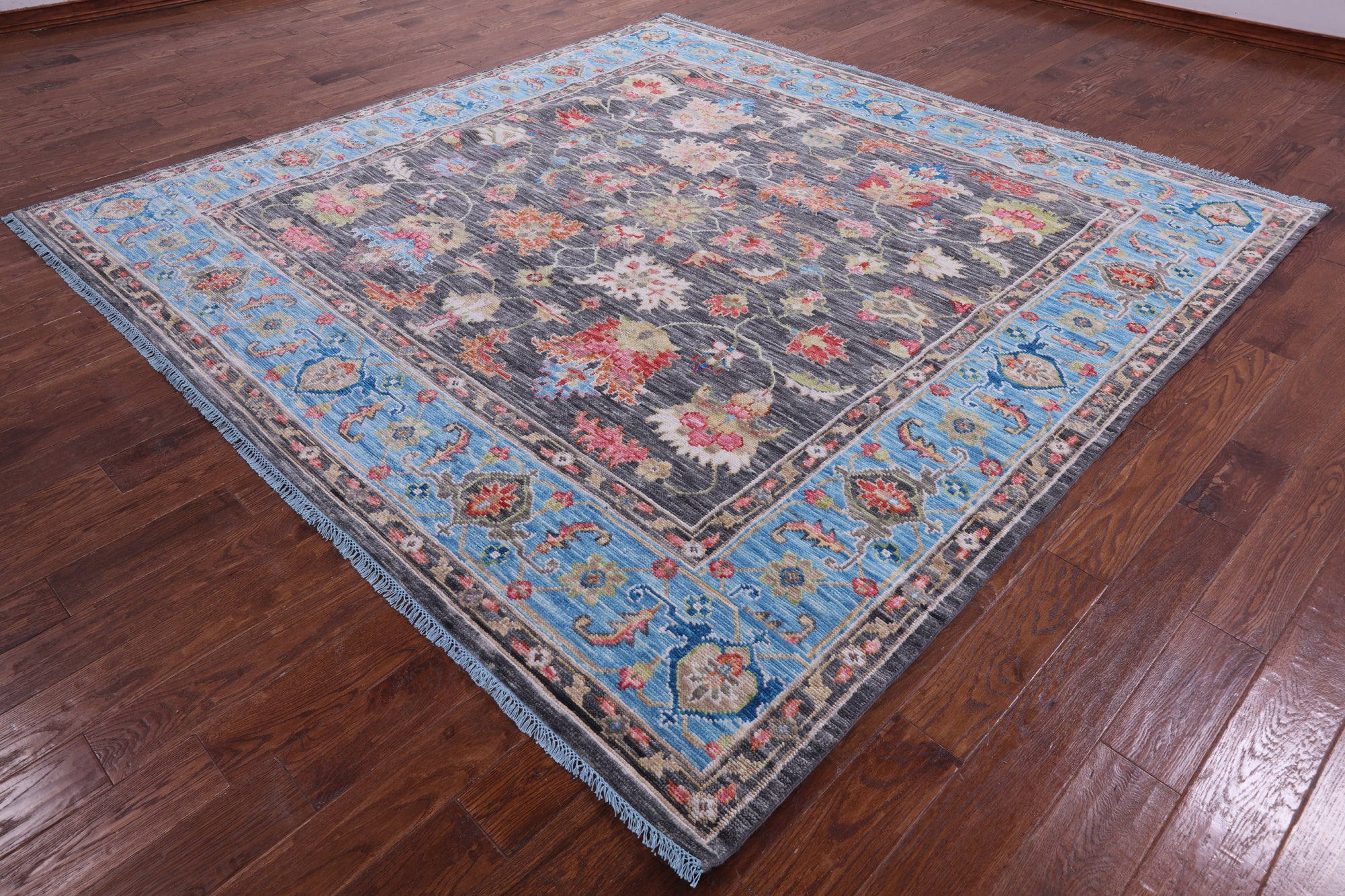 Grey Square Heriz Serapi Hand Knotted Wool Rug - 9' 2" X 9' 3" - Golden Nile