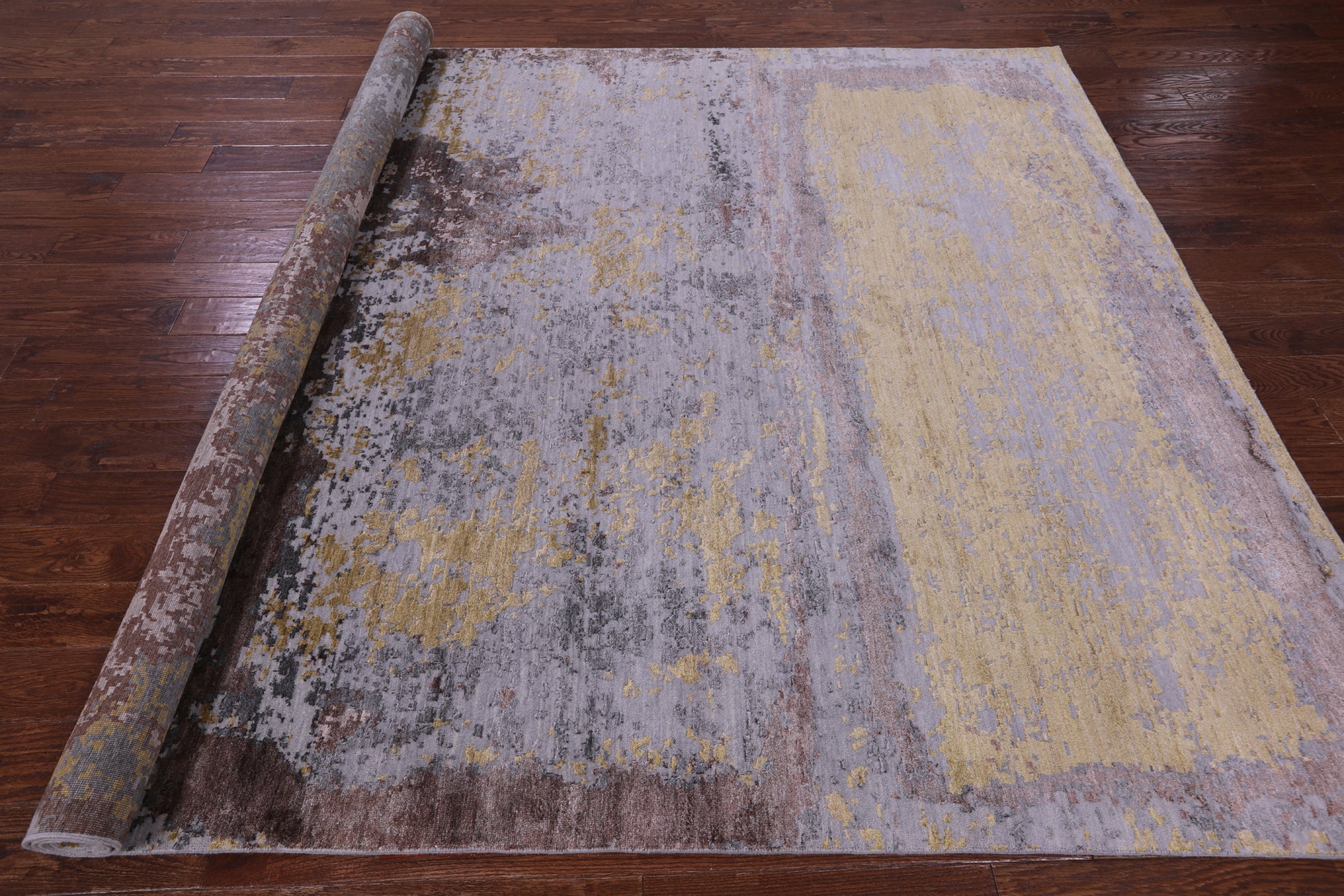 Abstract Contemporary Hand Knotted Wool & Silk Rug - 7' 11" X 10' 4" - Golden Nile