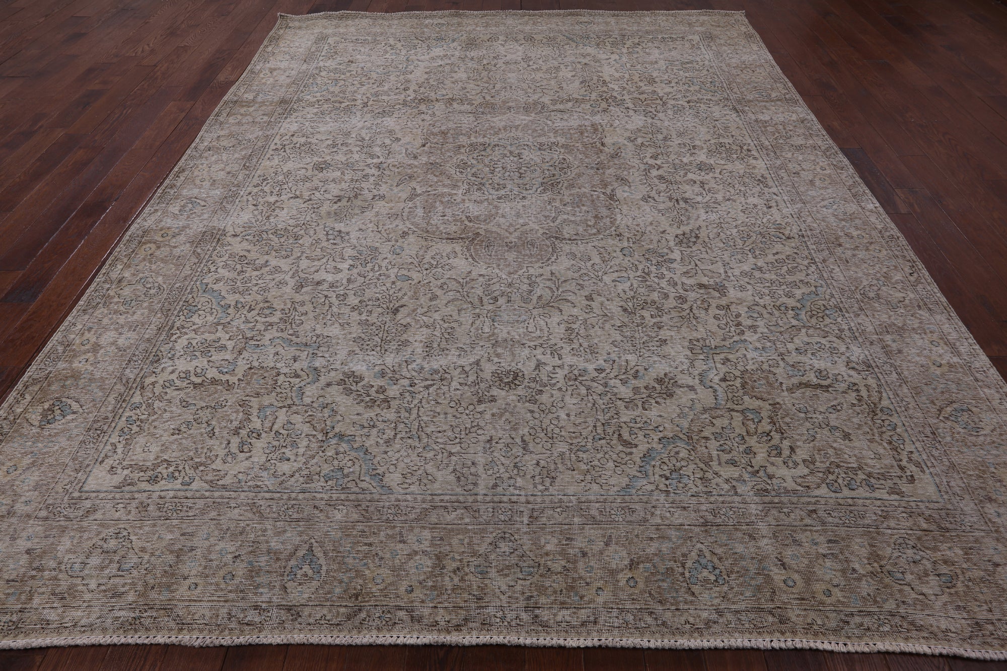Ivory Persian Vintage White Wash Hand Knotted Area Rug - 9' 10" X 12' 5" - Golden Nile