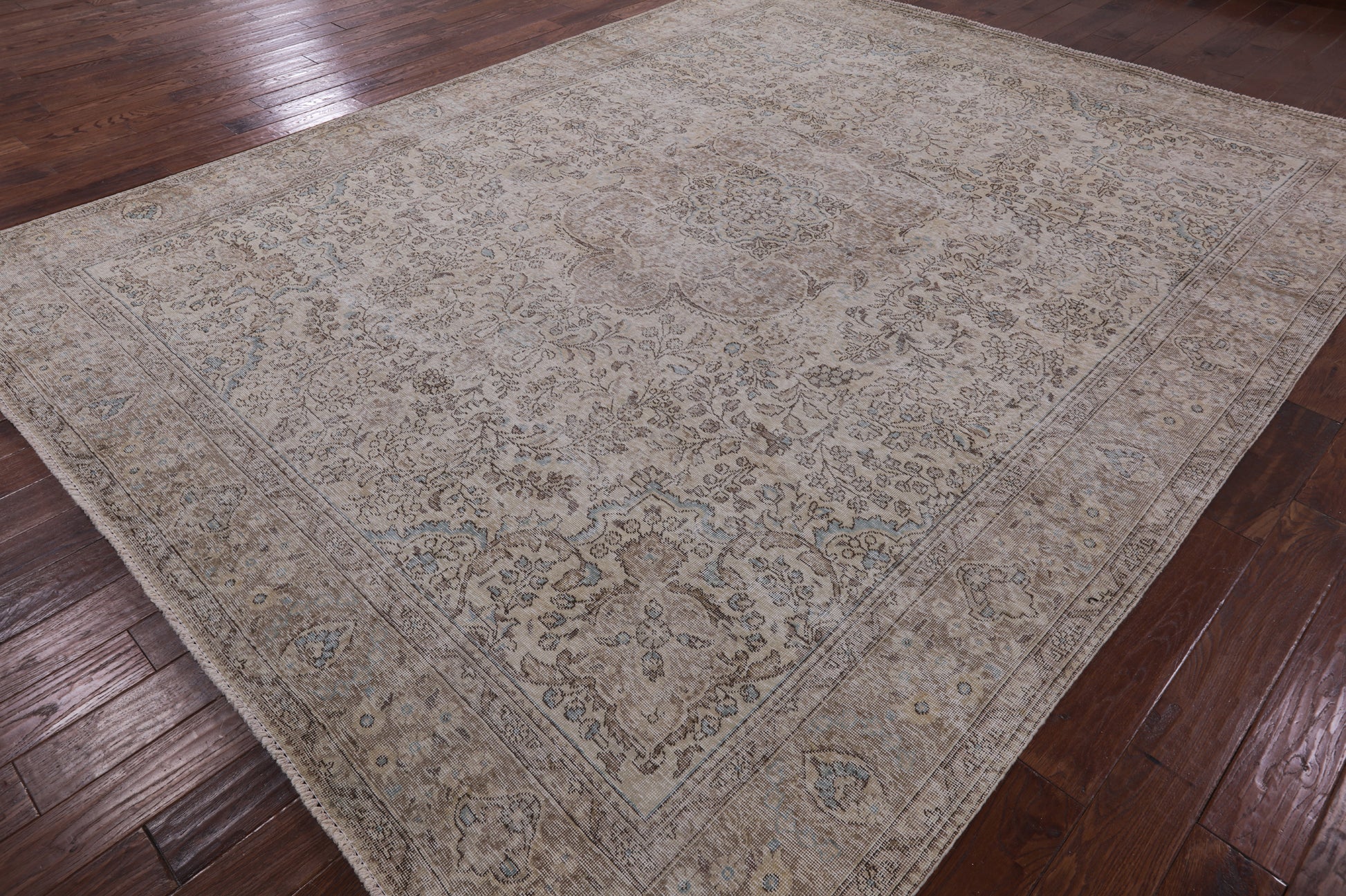 Ivory Persian Vintage White Wash Hand Knotted Area Rug - 9' 10" X 12' 5" - Golden Nile