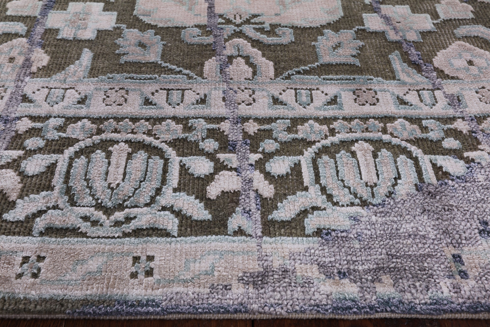 Silk With Oxidized Wool Handmade Area Rug - 5' 0" X 8' 2" - Golden Nile