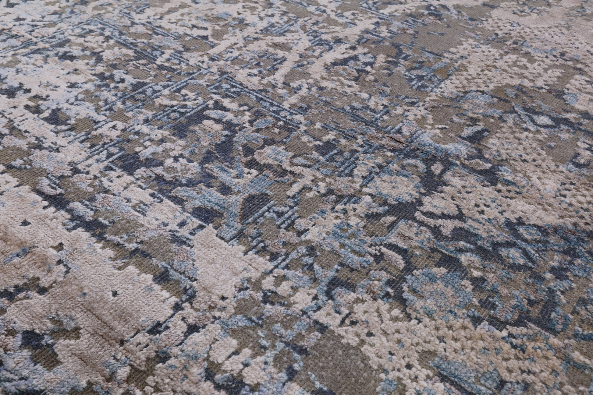 Silk With Oxidized Wool Hand Knotted Area Rug - 8' 1" X 10' 7" - Golden Nile