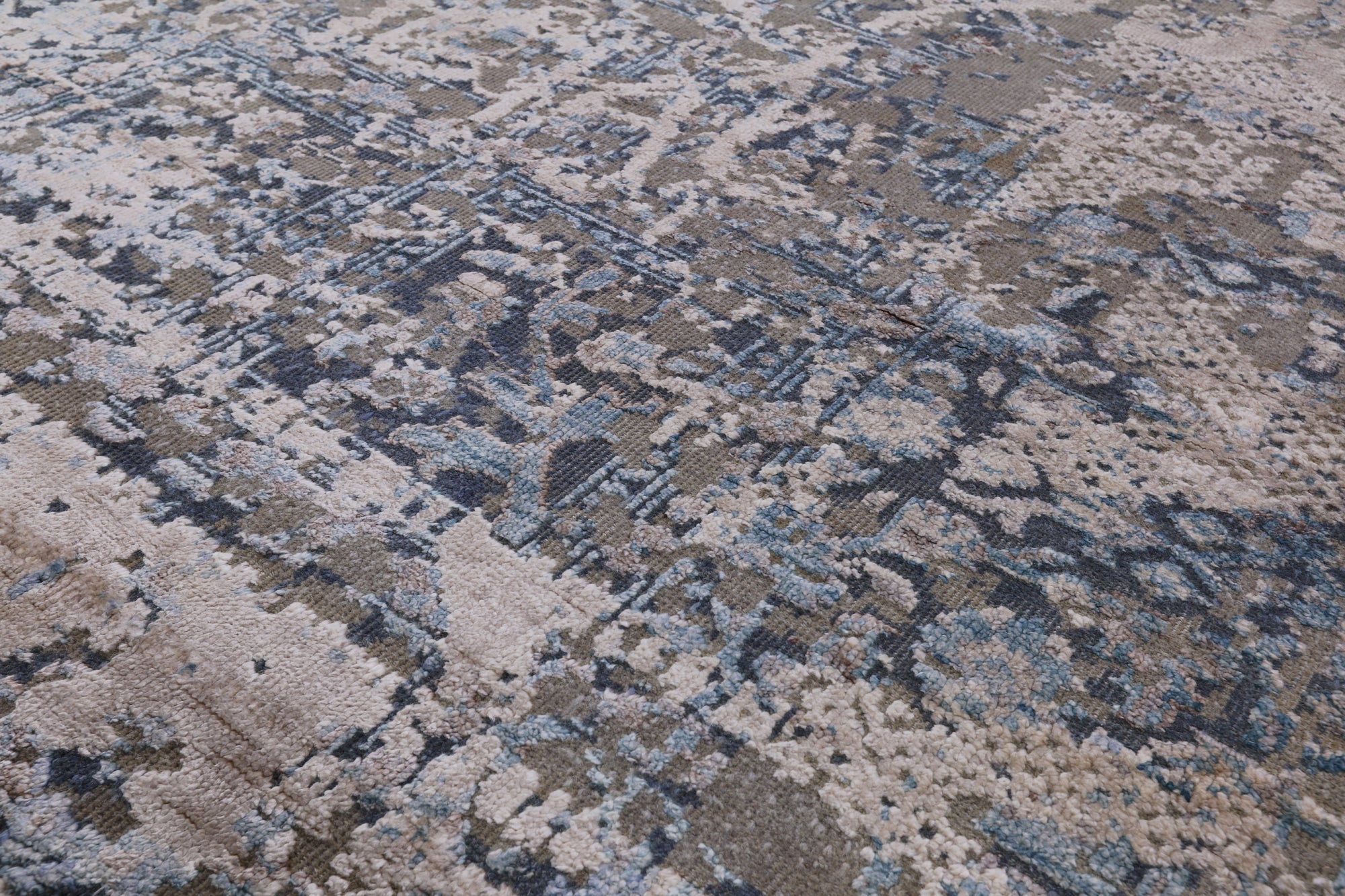 Silk With Oxidized Wool Hand Knotted Area Rug - 8' 1" X 10' 7" - Golden Nile