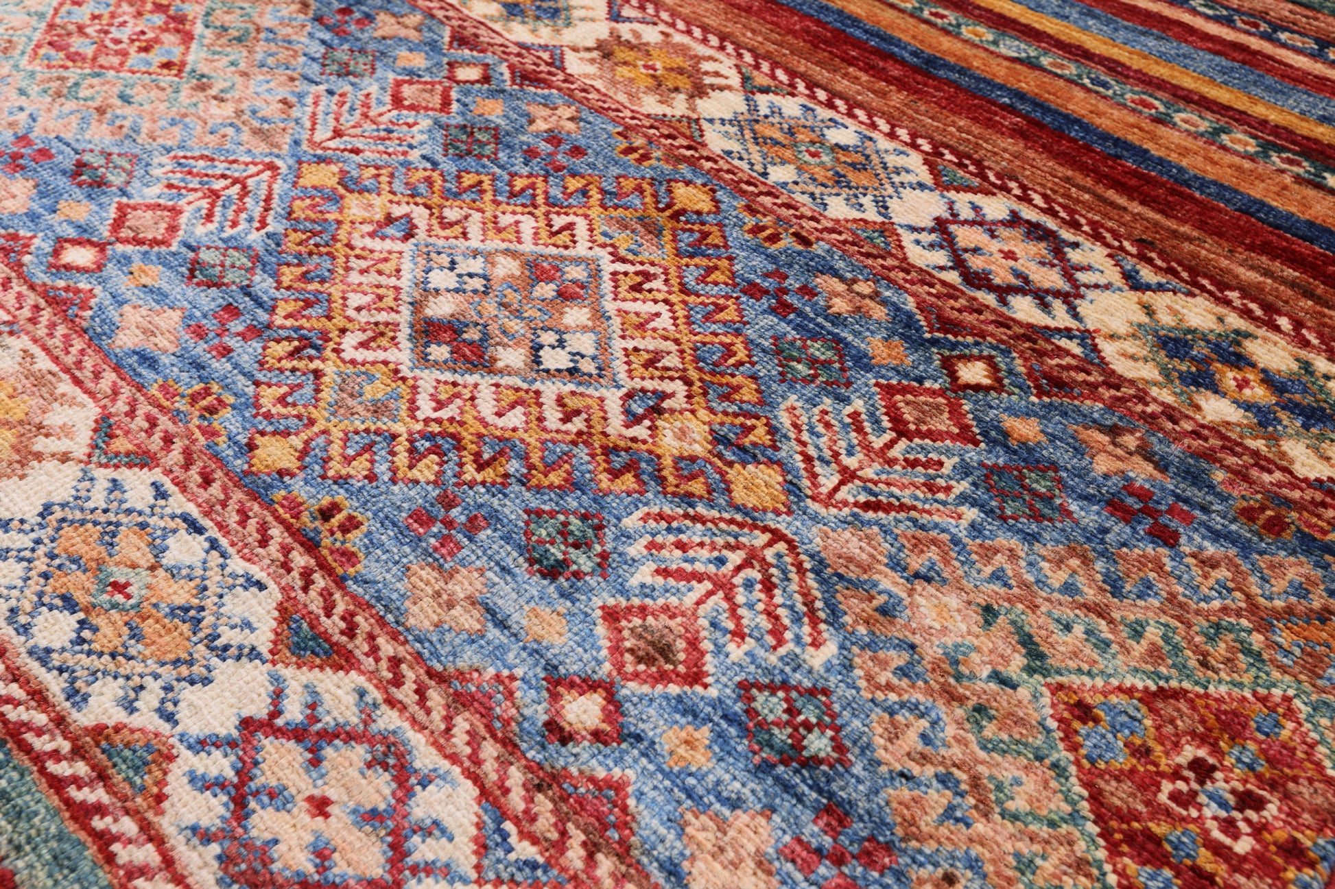 Tribal Khorjin Persian Gabbeh Hand Knotted Wool Rug - 4' 0" X 5' 8" - Golden Nile