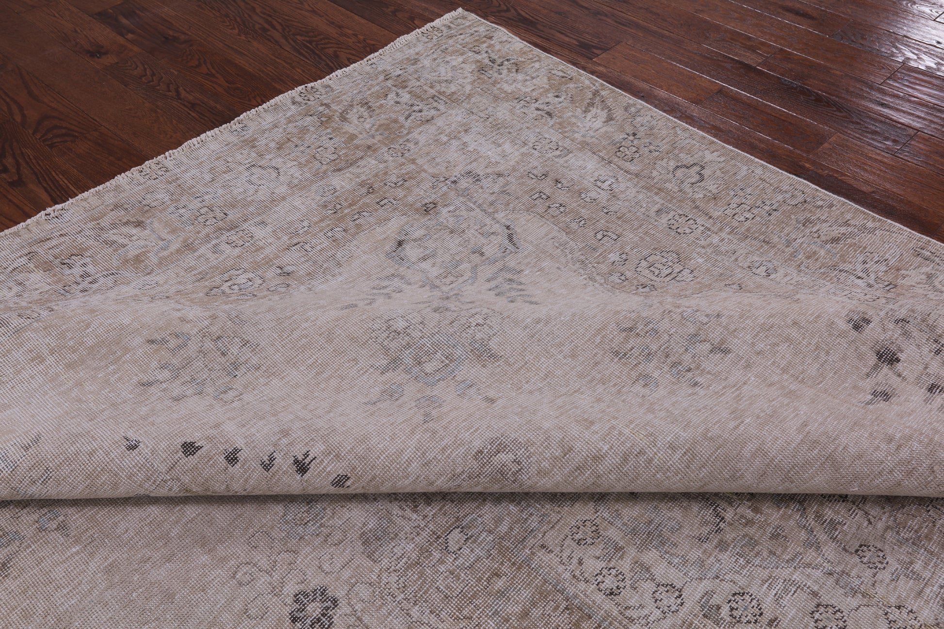 Ivory Persian Vintage White Wash Handmade Wool Area Rug - 9' 2" X 12' 7" - Golden Nile