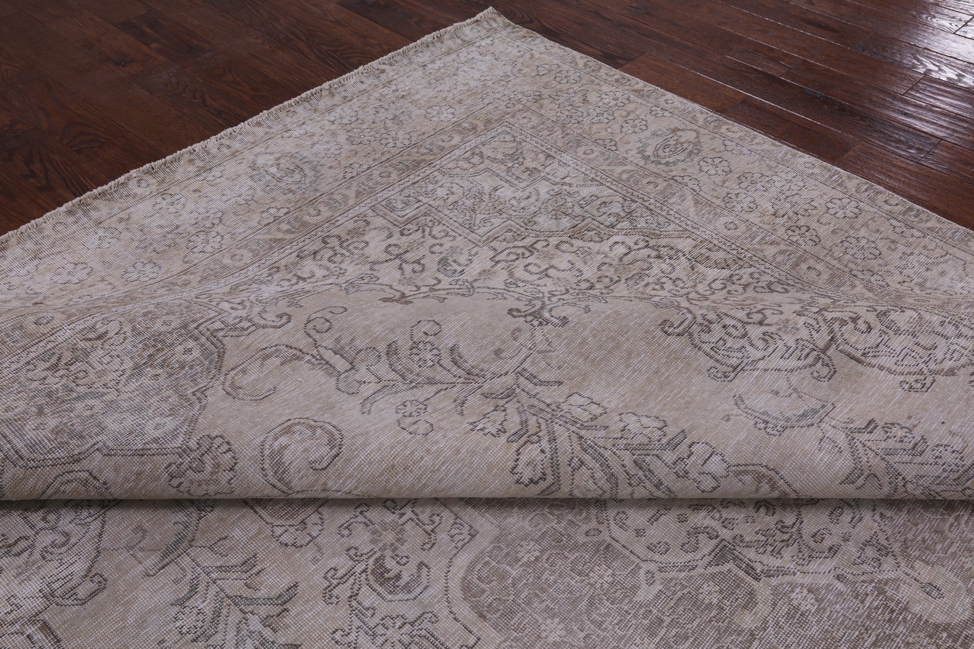 Ivory Persian Vintage White Wash Hand Knotted Wool Area Rug - 9' 8" X 12' 5" - Golden Nile