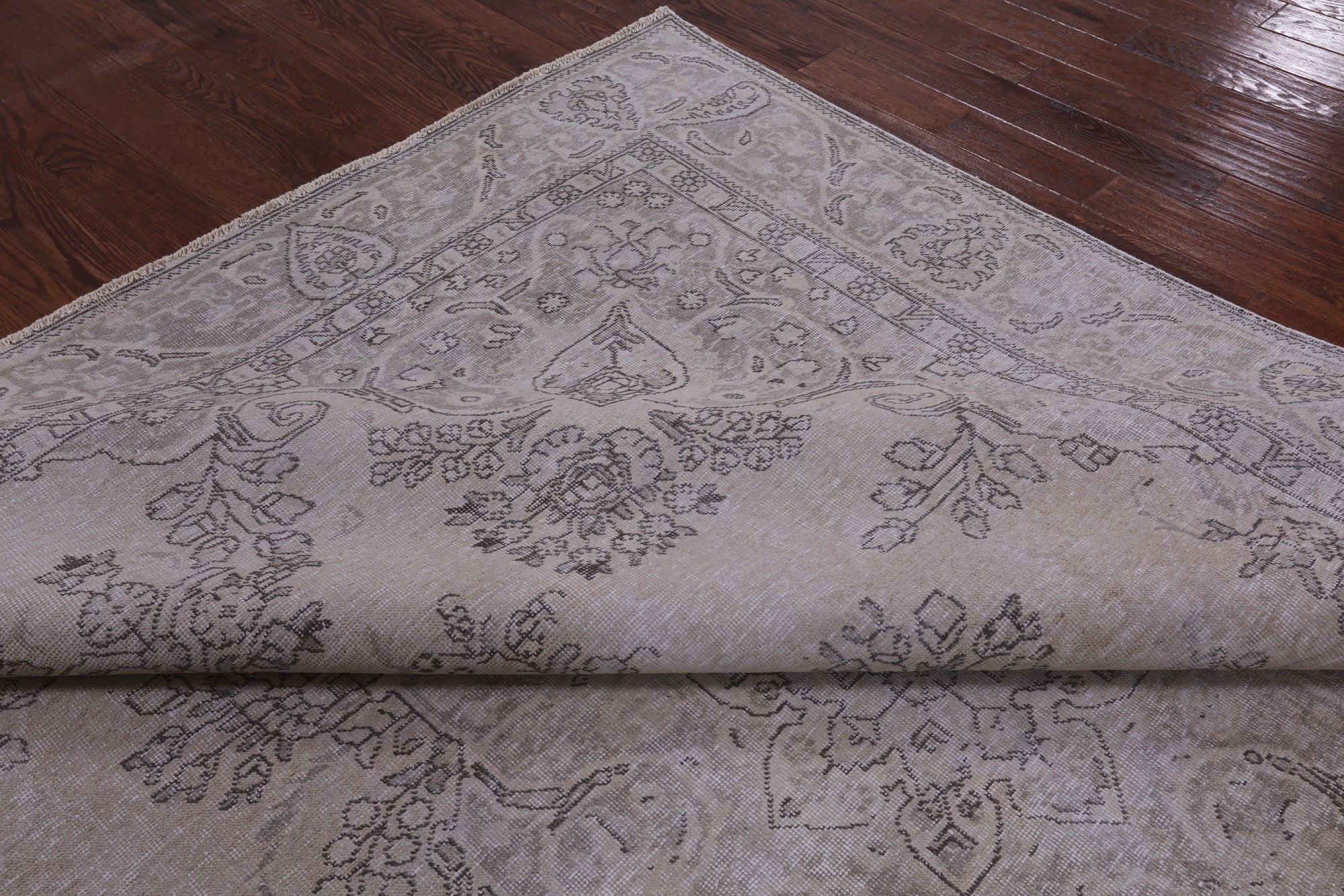 Ivory Persian Vintage White Wash Hand Knotted Wool Area Rug - 9' 5" X 12' 7" - Golden Nile