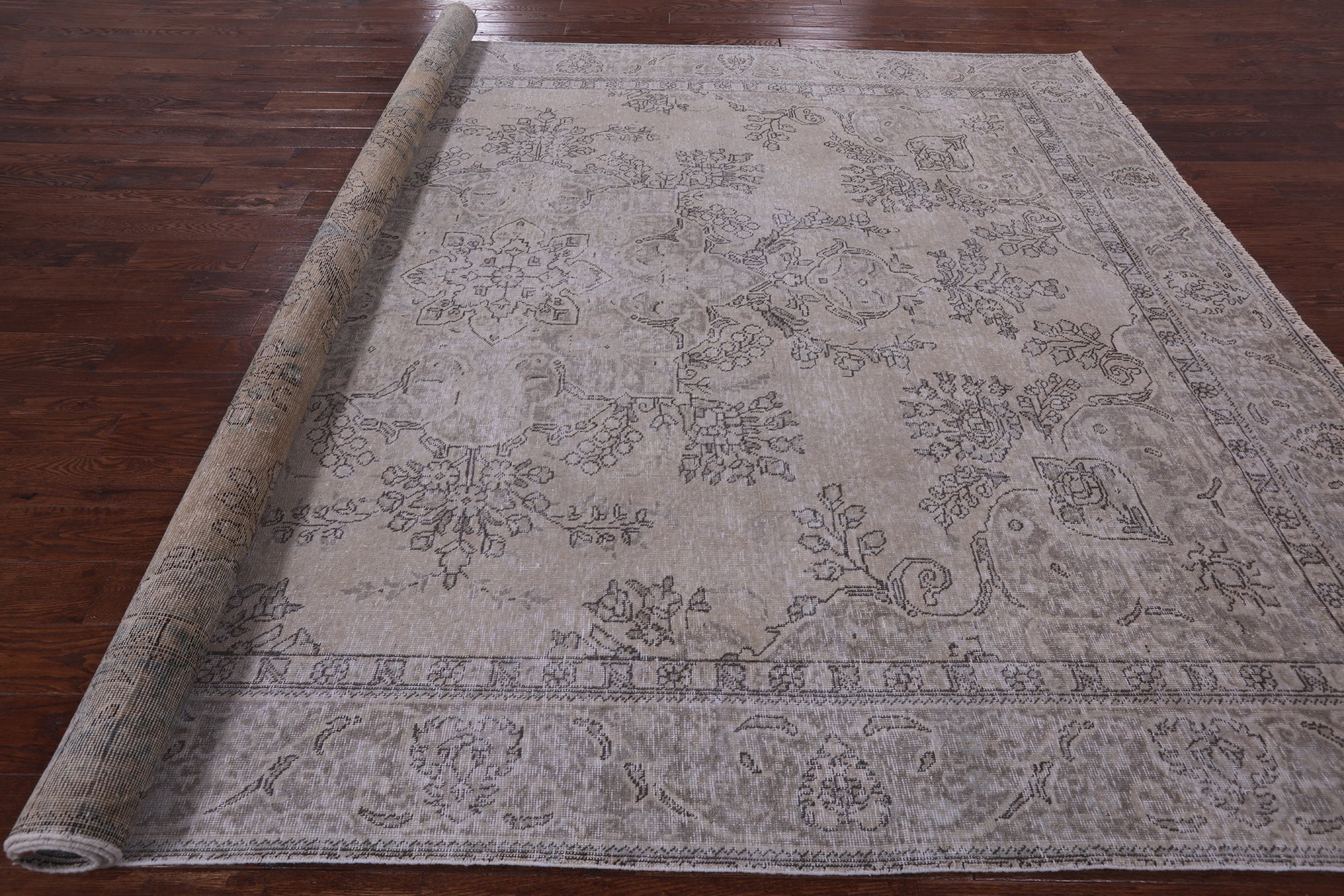 Ivory Persian Vintage White Wash Hand Knotted Wool Area Rug - 9' 5" X 12' 7" - Golden Nile