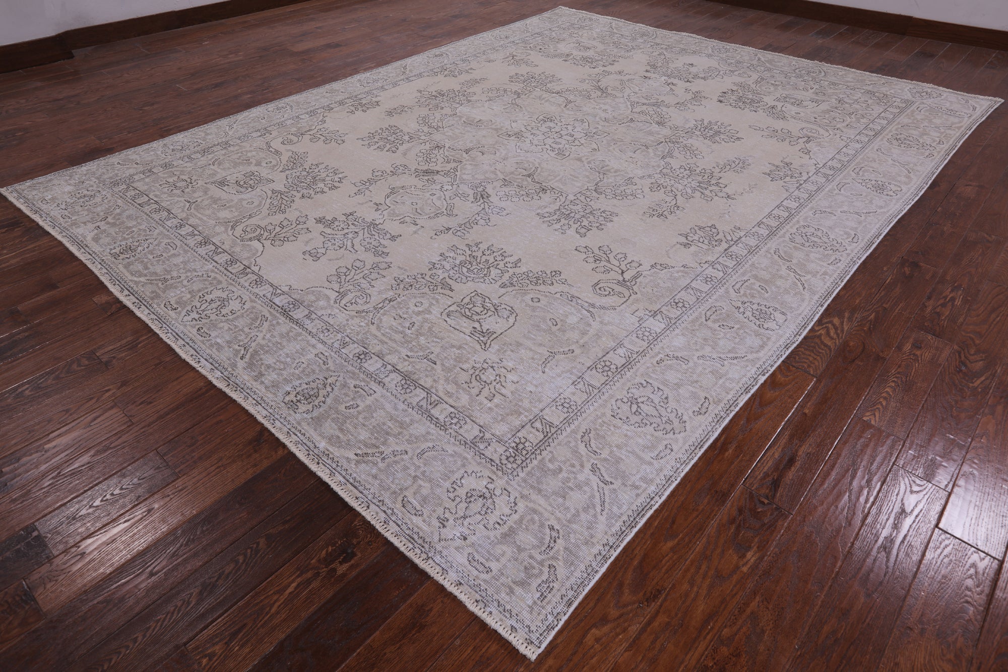 Ivory Persian Vintage White Wash Hand Knotted Wool Area Rug - 9' 5" X 12' 7" - Golden Nile