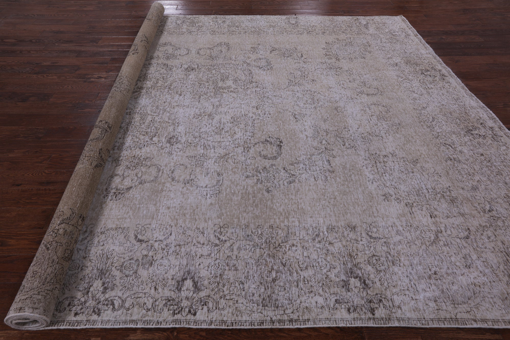 Ivory Persian Vintage White Wash Hand Knotted Wool Area Rug - 9' 9" X 12' 8" - Golden Nile