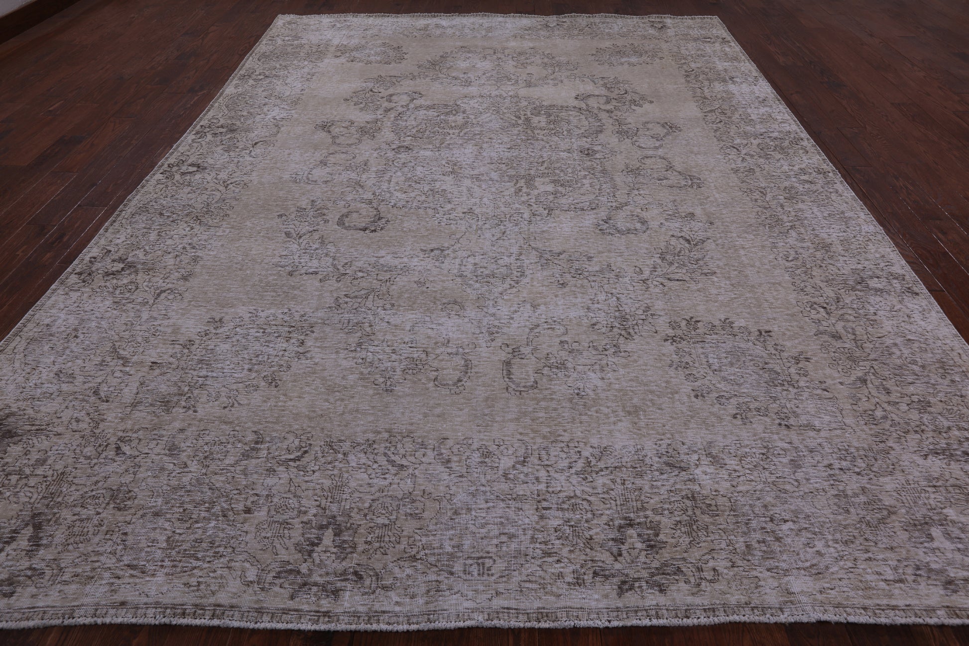 Ivory Persian Vintage White Wash Hand Knotted Wool Area Rug - 9' 9" X 12' 8" - Golden Nile
