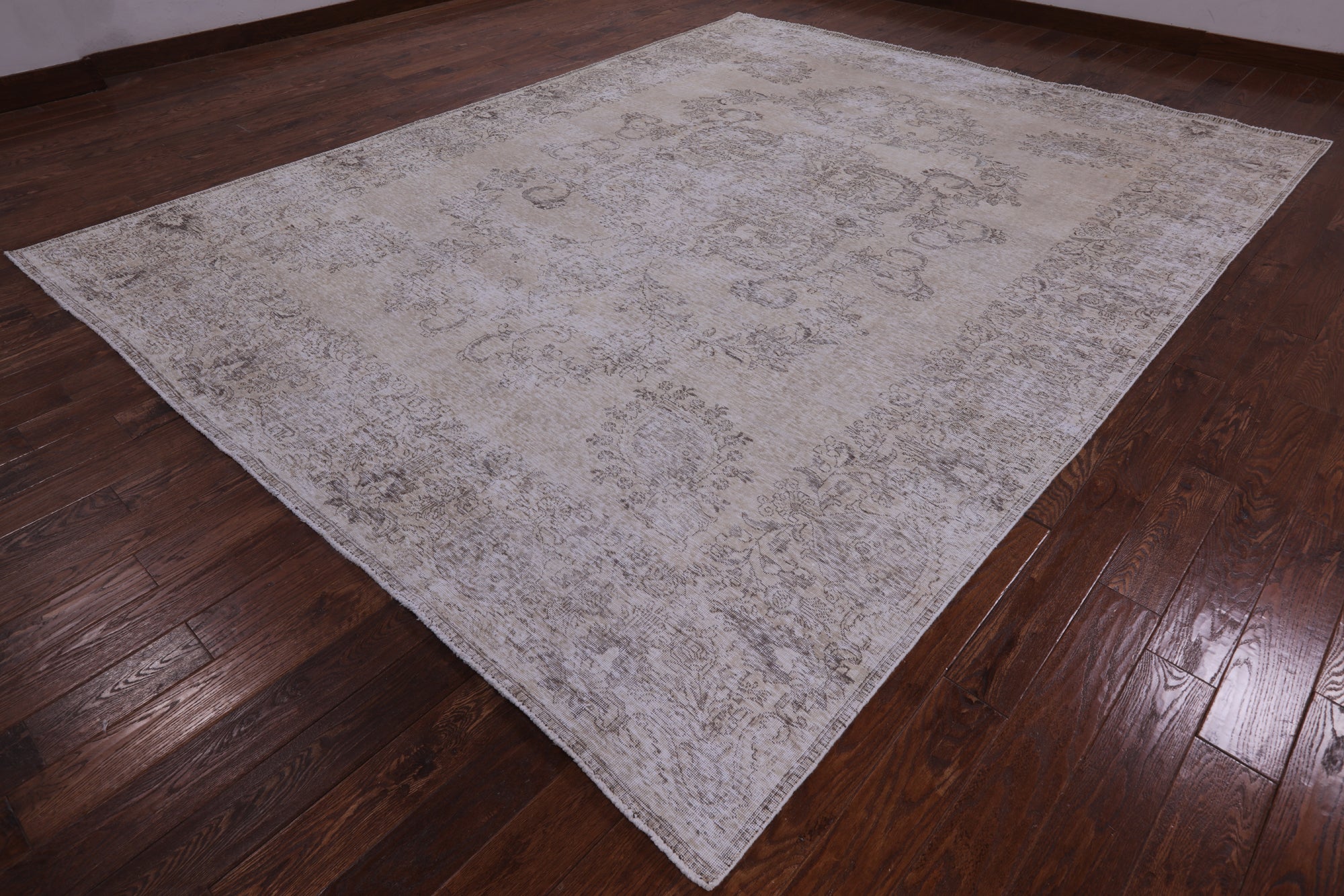 Ivory Persian Vintage White Wash Hand Knotted Wool Area Rug - 9' 9" X 12' 8" - Golden Nile