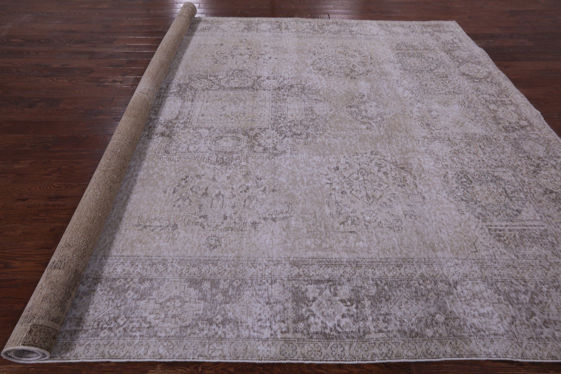 Ivory Persian Vintage White Wash Hand Knotted Wool Area Rug - 9' 7" X 12' 4" - Golden Nile