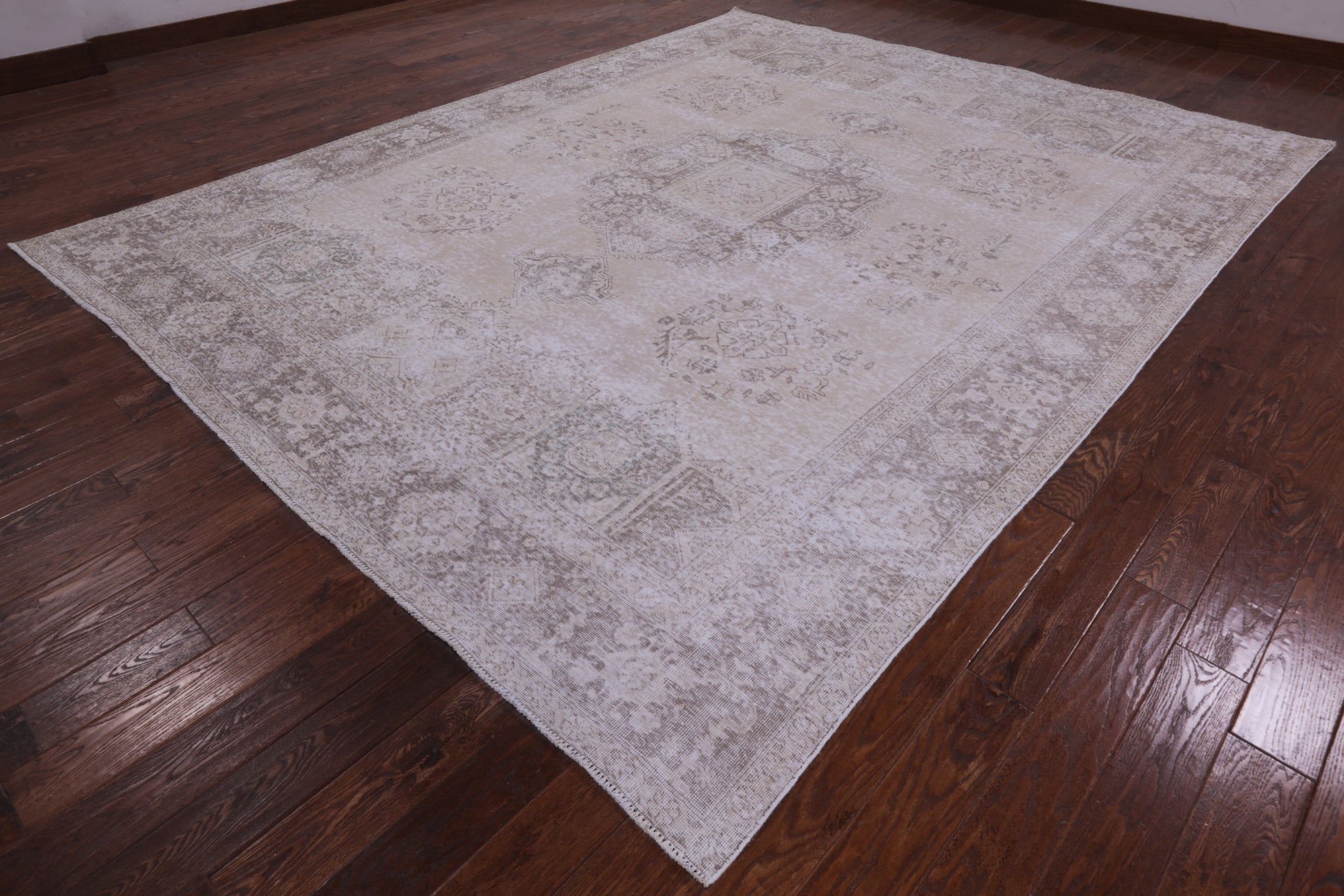 Ivory Persian Vintage White Wash Hand Knotted Wool Area Rug - 9' 7" X 12' 4" - Golden Nile