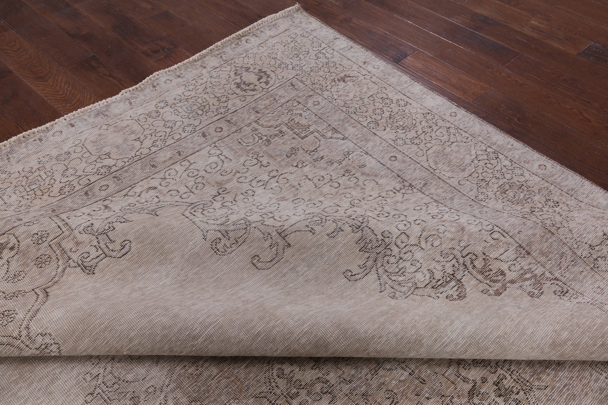 Ivory Persian Vintage White Wash Hand Knotted Wool Area Rug - 9' 9" X 12' 8" - Golden Nile