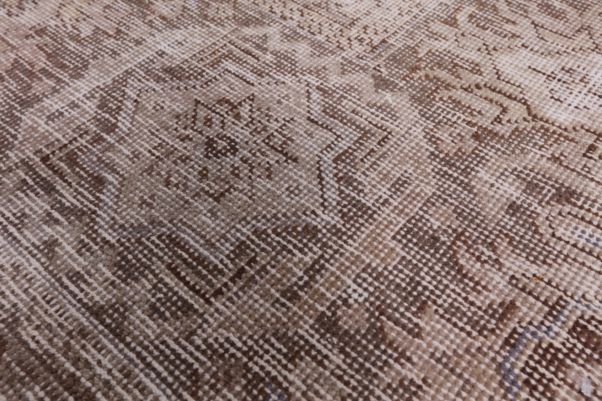 Persian Vintage White Wash Hand Knotted Wool Area Rug - 9' 2" X 12' 7" - Golden Nile