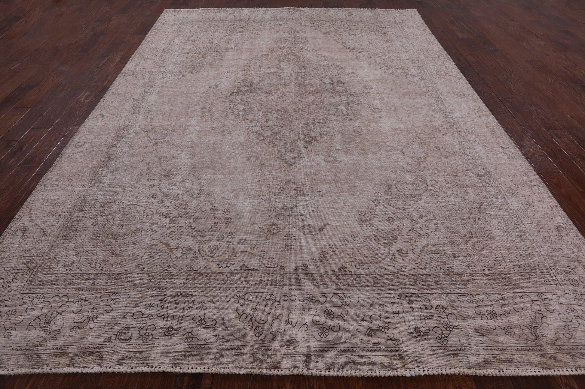 Ivory Persian Vintage White Wash Hand Knotted Wool Area Rug - 9' 1" X 12' 8" - Golden Nile