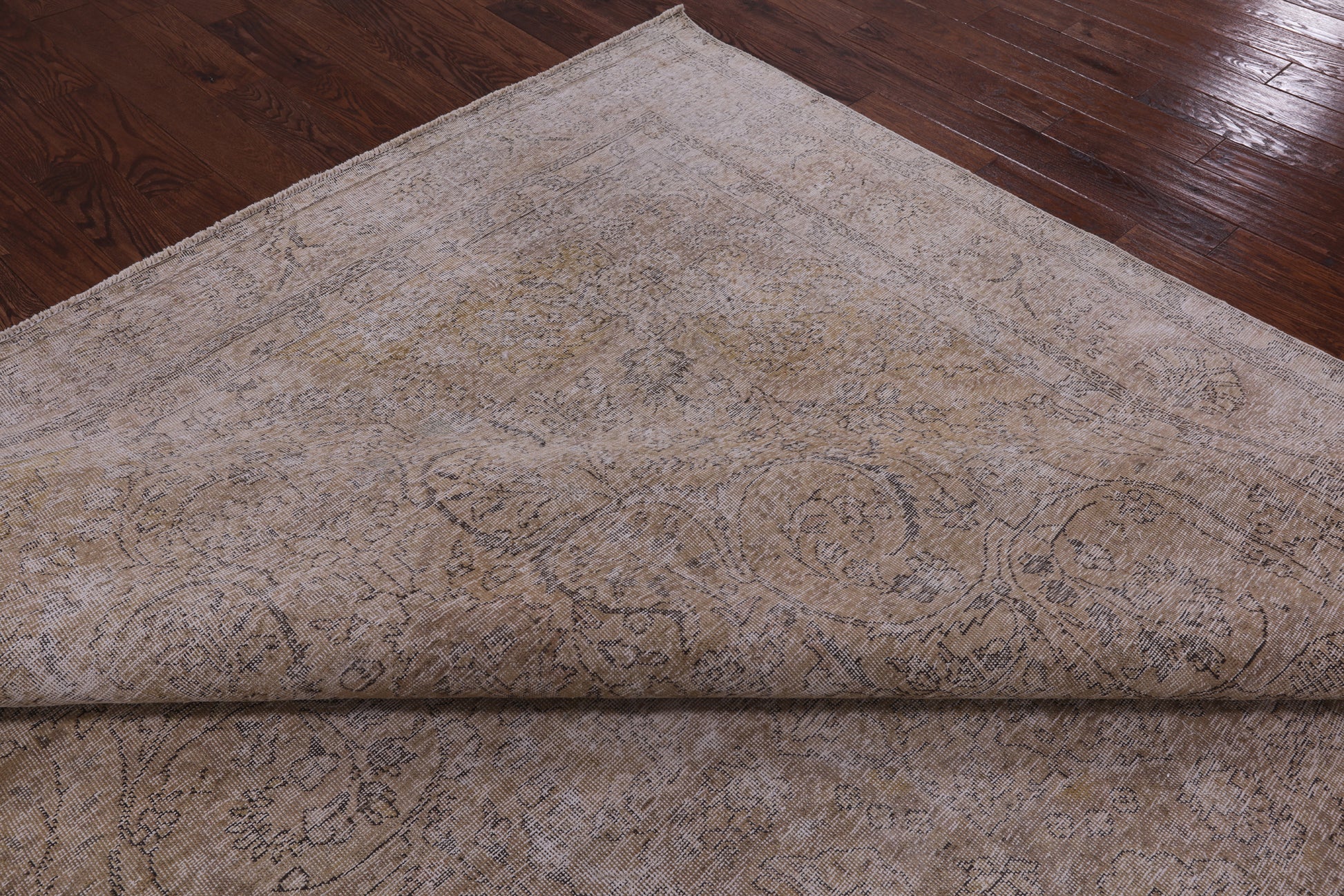 Persian Vintage White Wash Hand Knotted Wool Area Rug - 9' 10" X 13' 3" - Golden Nile