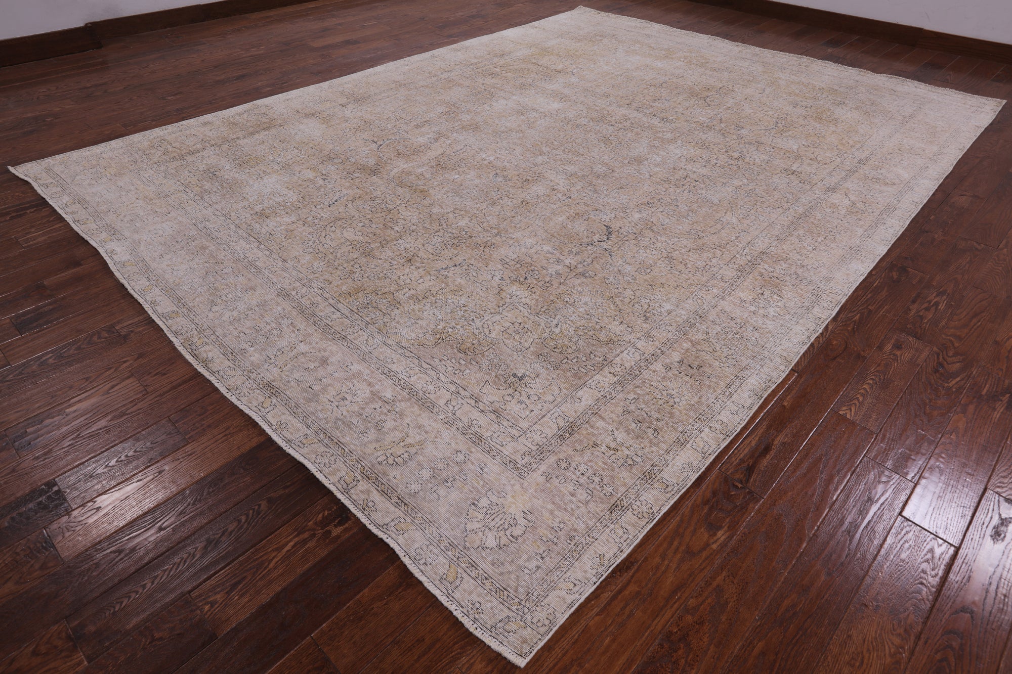 Persian Vintage White Wash Hand Knotted Wool Area Rug - 9' 10" X 13' 3" - Golden Nile