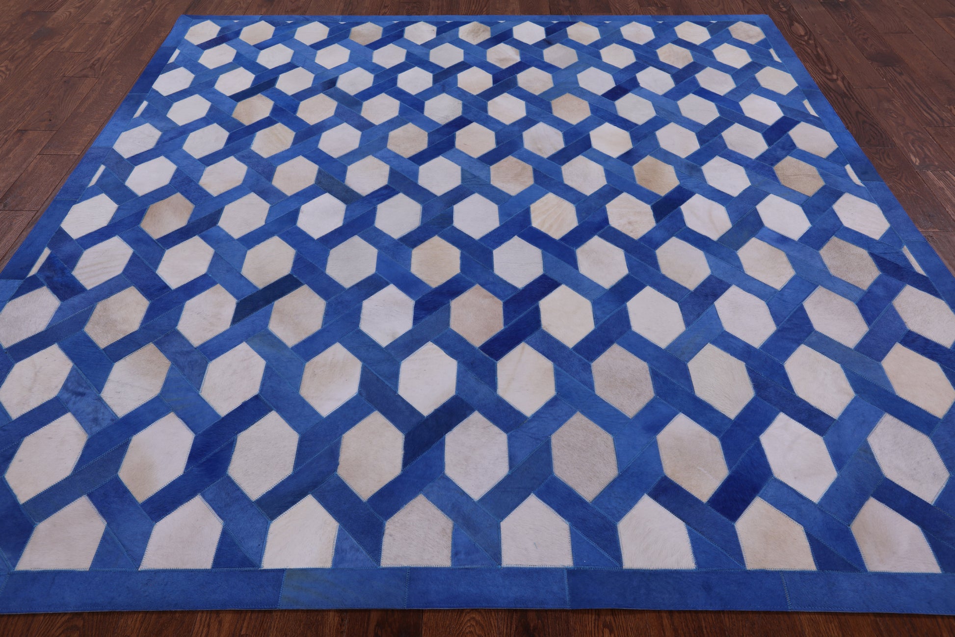 Square Natural Cowhide Hand Stitched Patchwork Rug - 8' 0" X 8' 0" - Golden Nile