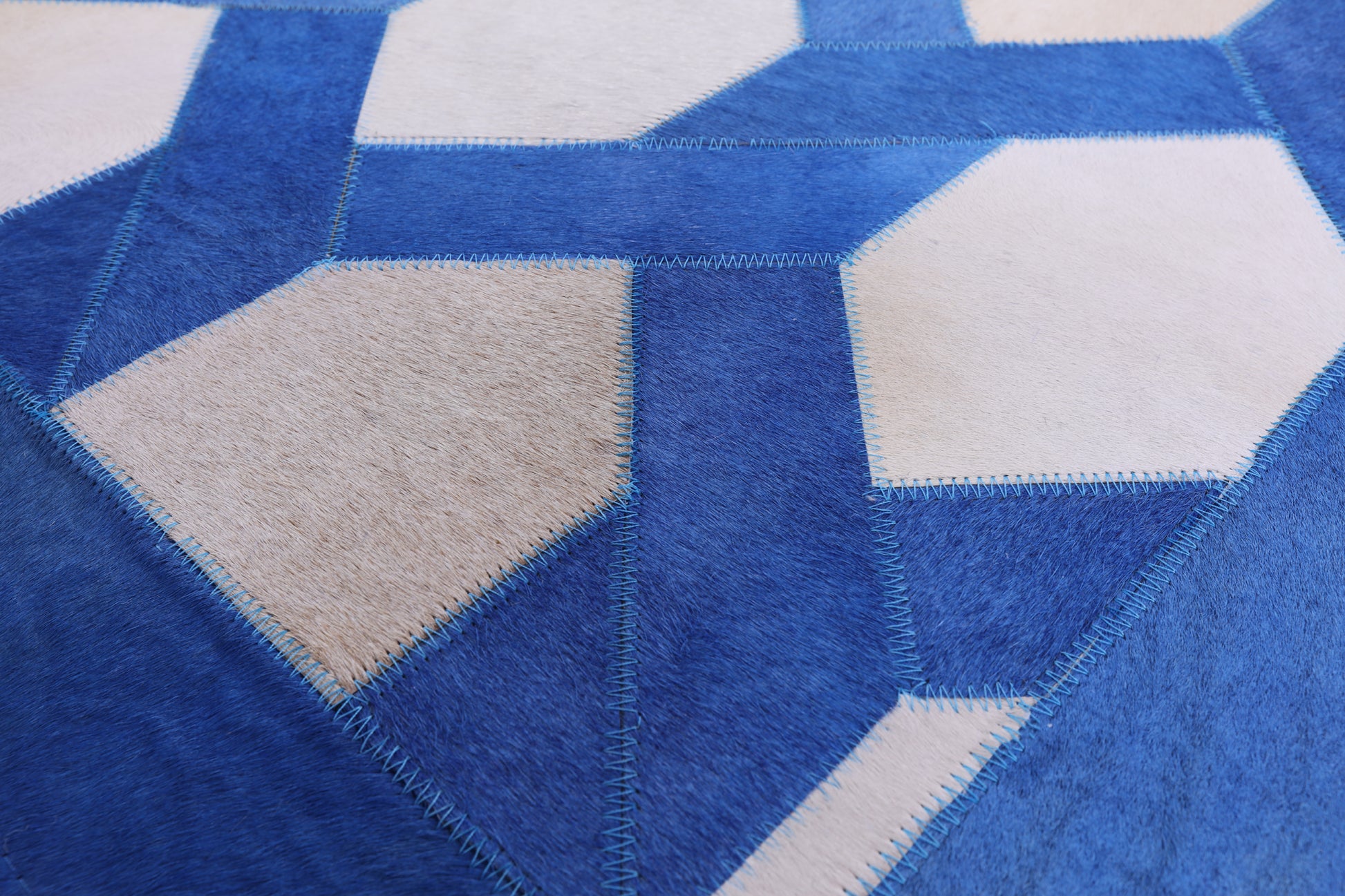 Square Natural Cowhide Hand Stitched Patchwork Rug - 8' 0" X 8' 0" - Golden Nile