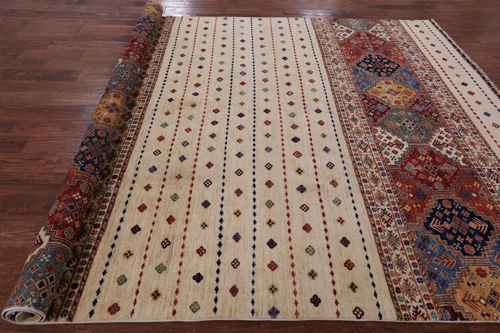 Ivory Khorjin Persian Gabbeh Hand Knotted Wool Area Rug - 7' 10" X 10' 2" - Golden Nile