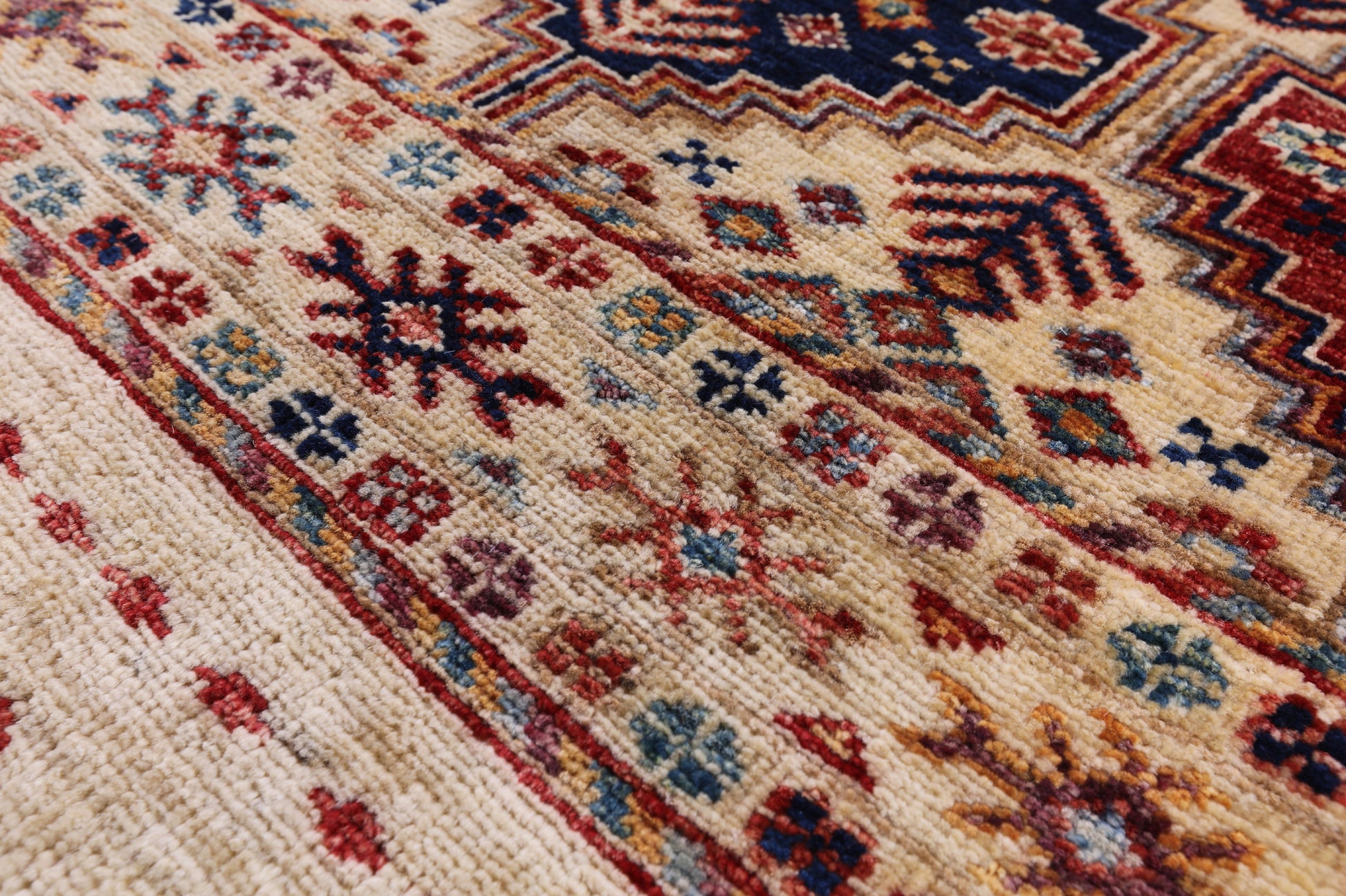 Ivory Khorjin Persian Gabbeh Hand Knotted Wool Area Rug - 5' 8" X 7' 9" - Golden Nile