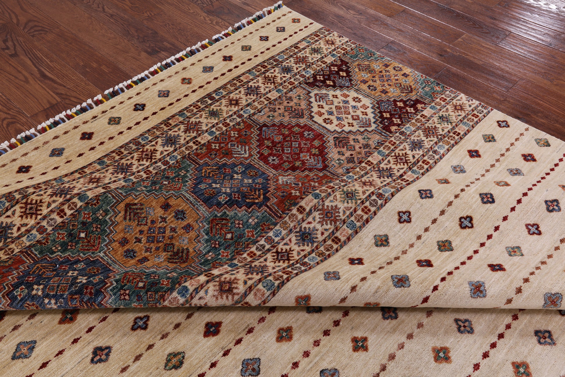 Ivory Khorjin Persian Gabbeh Hand Knotted Wool Rug - 8' 1" X 10' 10" - Golden Nile
