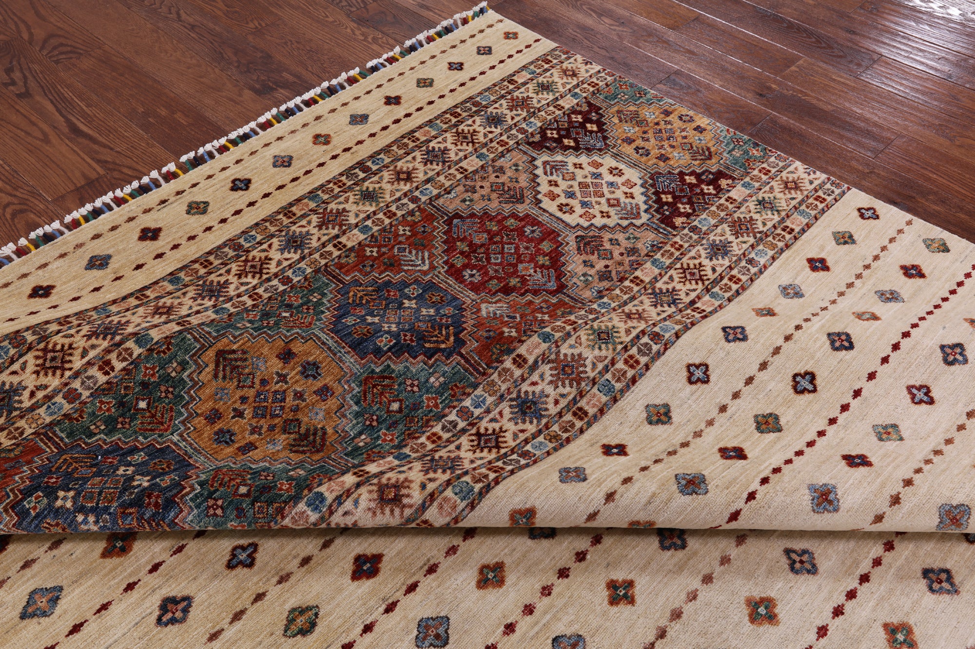 Ivory Khorjin Persian Gabbeh Hand Knotted Wool Rug - 8' 1" X 10' 10" - Golden Nile