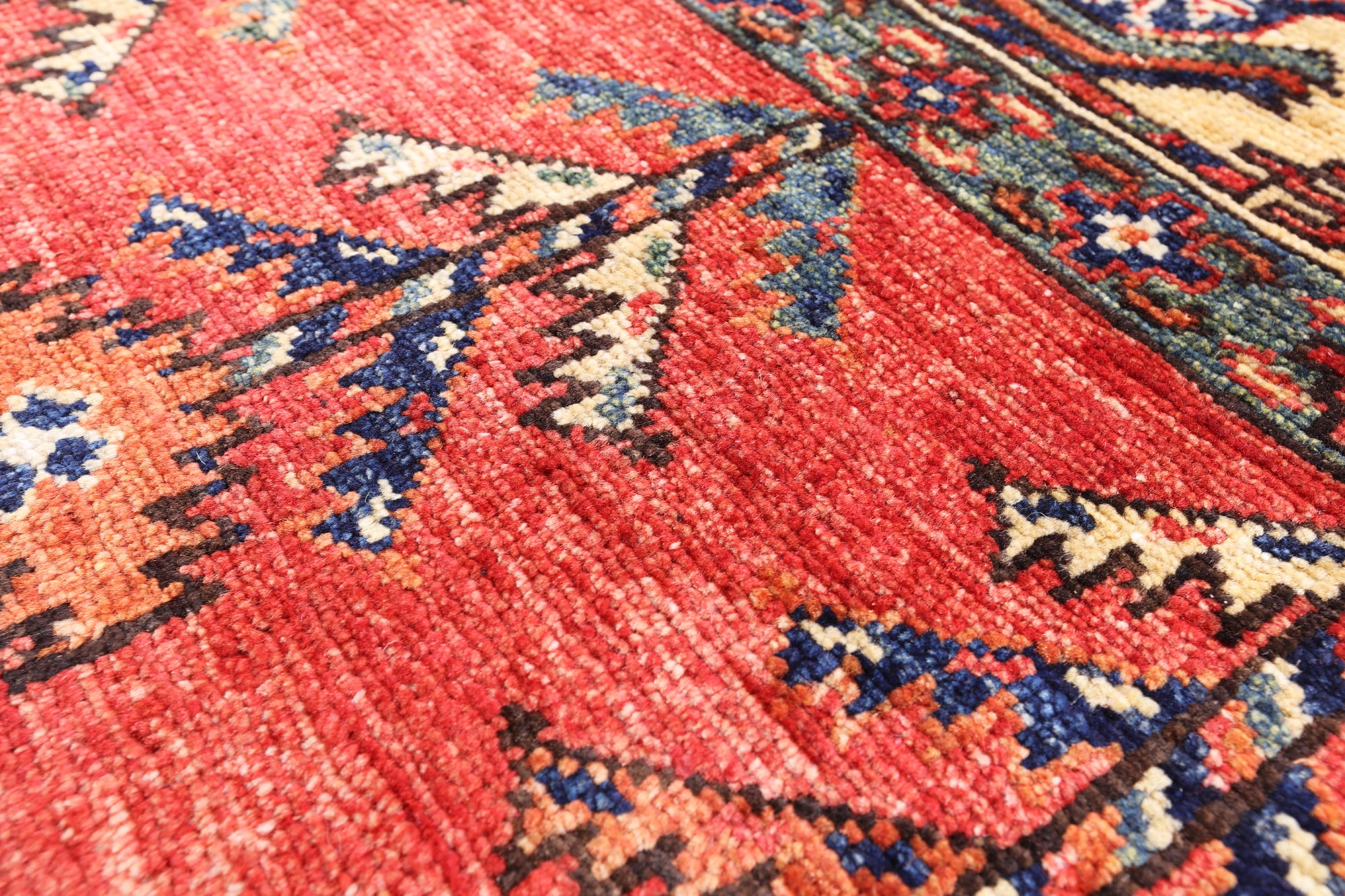 Red Turkmen Ersari Hand Knotted Wool Area Rug - 5' 7" X 8' 0" - Golden Nile