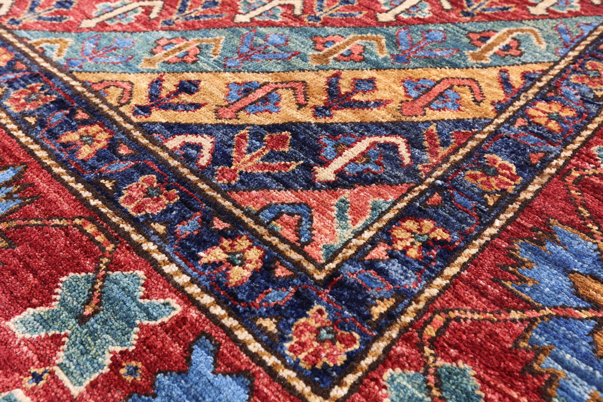 Shall Persian Gabbeh Hand Knotted Wool Area Rug - 5' 3" X 7' 9" - Golden Nile