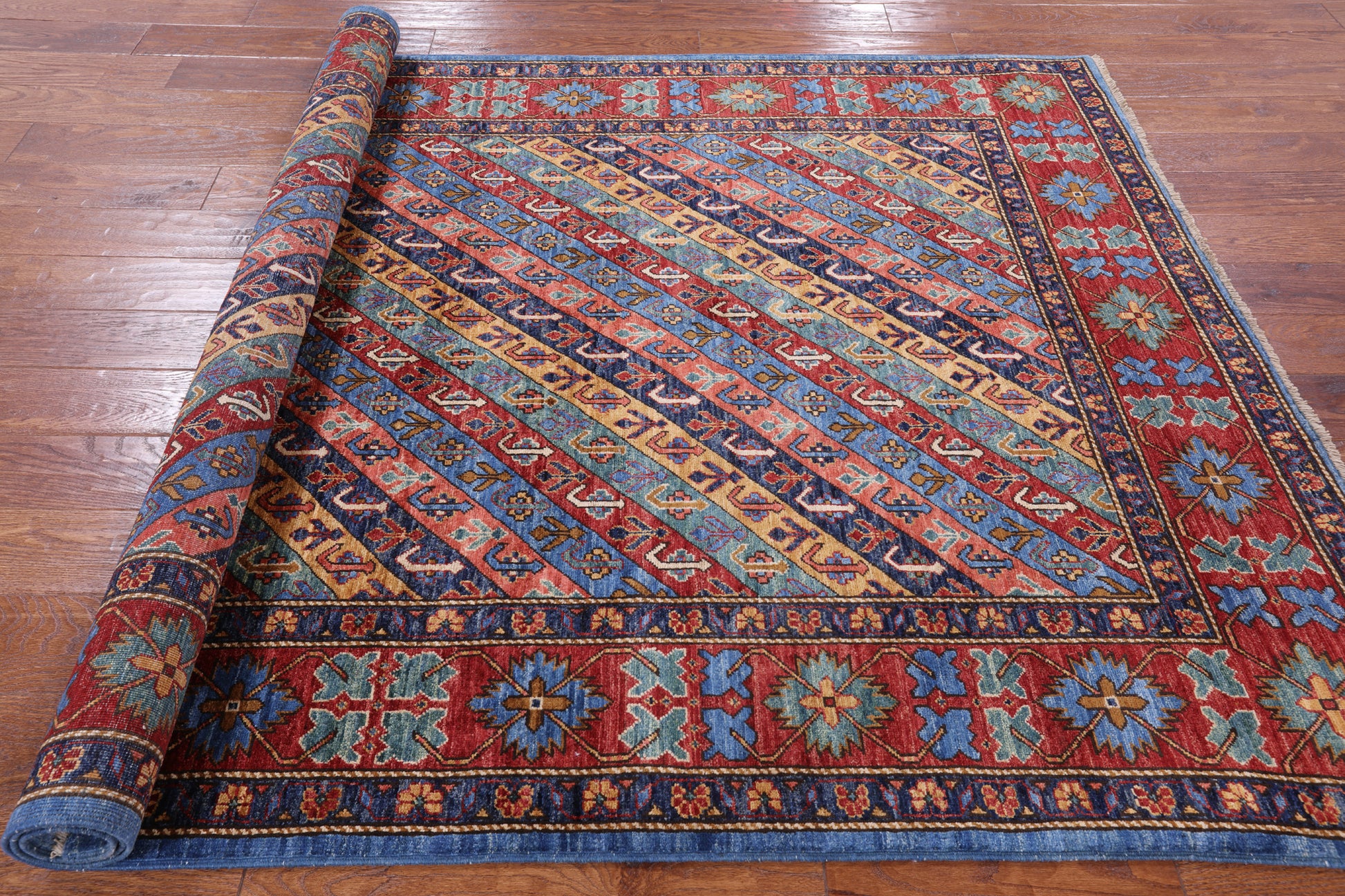 Shall Persian Gabbeh Hand Knotted Wool Area Rug - 5' 3" X 7' 9" - Golden Nile