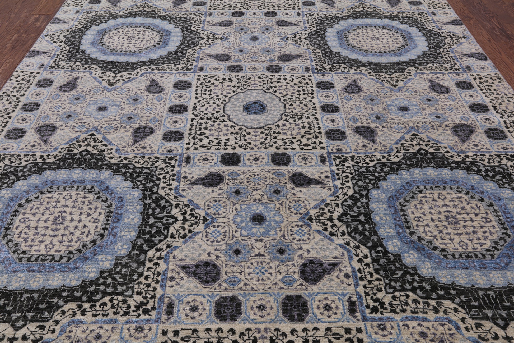 Geometric Persian Mamluk Handmade Wool & Silk Rug - 8' 0" X 9' 11" - Golden Nile