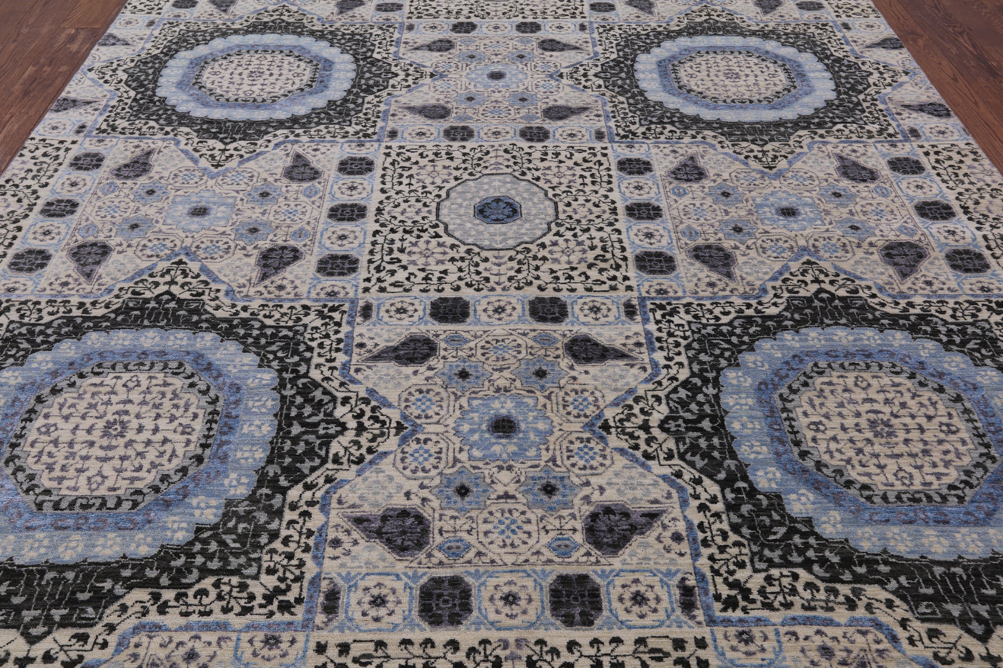 Geometric Persian Mamluk Handmade Wool & Silk Rug - 8' 0" X 9' 11" - Golden Nile