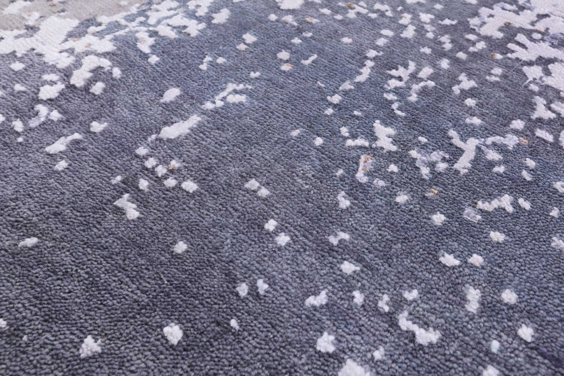 Modern Hand Knotted Wool & Silk Rug - 7' 11" X 9' 10" - Golden Nile