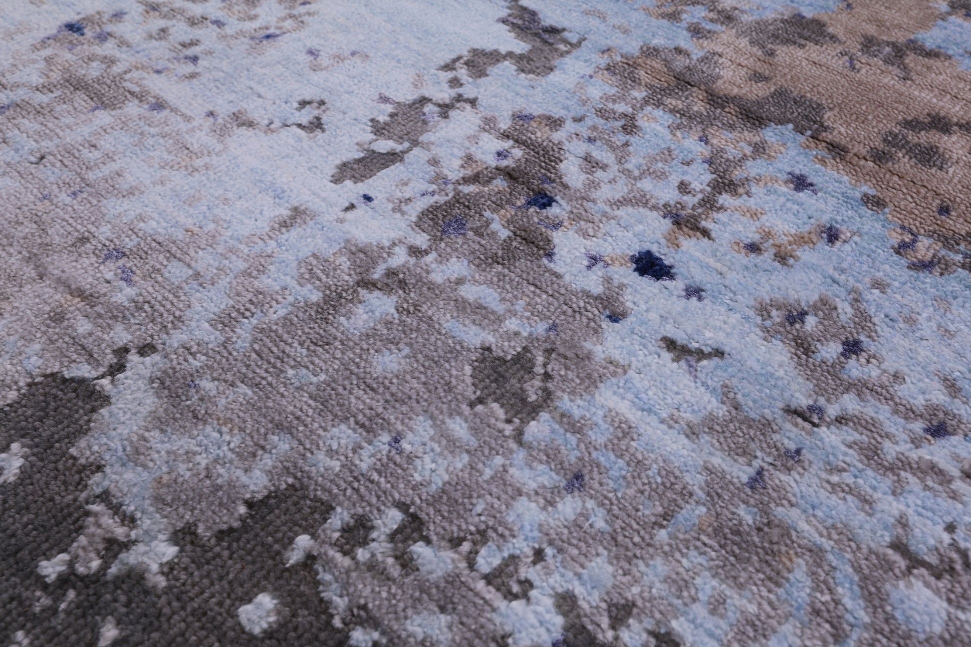 Modern Hand Knotted Wool & Silk Rug - 8' 1" X 10' 0" - Golden Nile