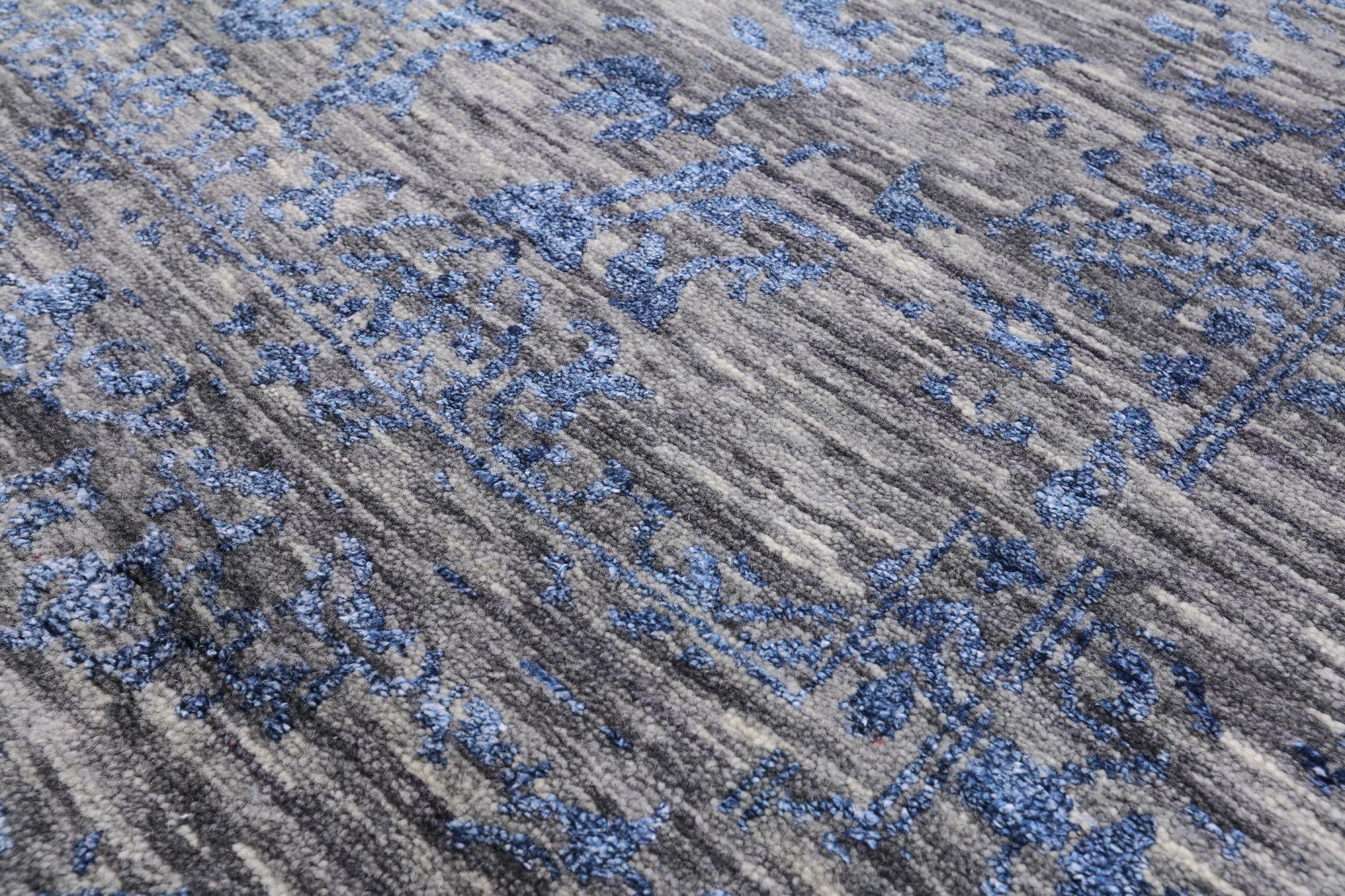 Grey Modern Hand-Knotted Wool & Silk Rug - 8' 2" X 10' 3" - Golden Nile